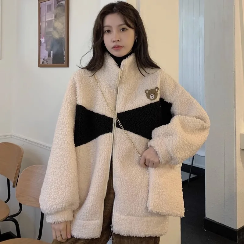 Women's Fleece Bear Embroidery Velvet Trendy Open Cardigan Autumn Winter Loose Thickened Fashion Zipper Hoodie Jacket Fall 
Women's Fleece Bear Embroidery Velvet Trendy Open Cardigan Autumn Winter Loose Thickened Fashion Zipper Hoodie Jacket Fall