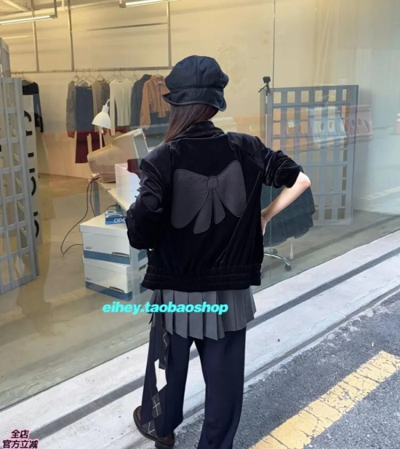 Back Bow Zipper Jacket Loose Short Jacket Top Grunge Subcultural American Streetwear Punk 2000s E-girls Harajuku Gothic
Back Bow Zipper Jacket Loose Short Jacket Top Grunge Subcultural American Streetwear Punk 2000s E-girls Harajuku Gothic