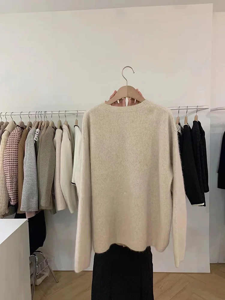 Retro Cherry Red Pure Cashmere Sweater for Women Thick round Neck Loose Pullover Knitwear Bottoming Lazy Wind Style
Retro Cherry Red Pure Cashmere Sweater for Women Thick round Neck Loose Pullover Knitwear Bottoming Lazy Wind Style