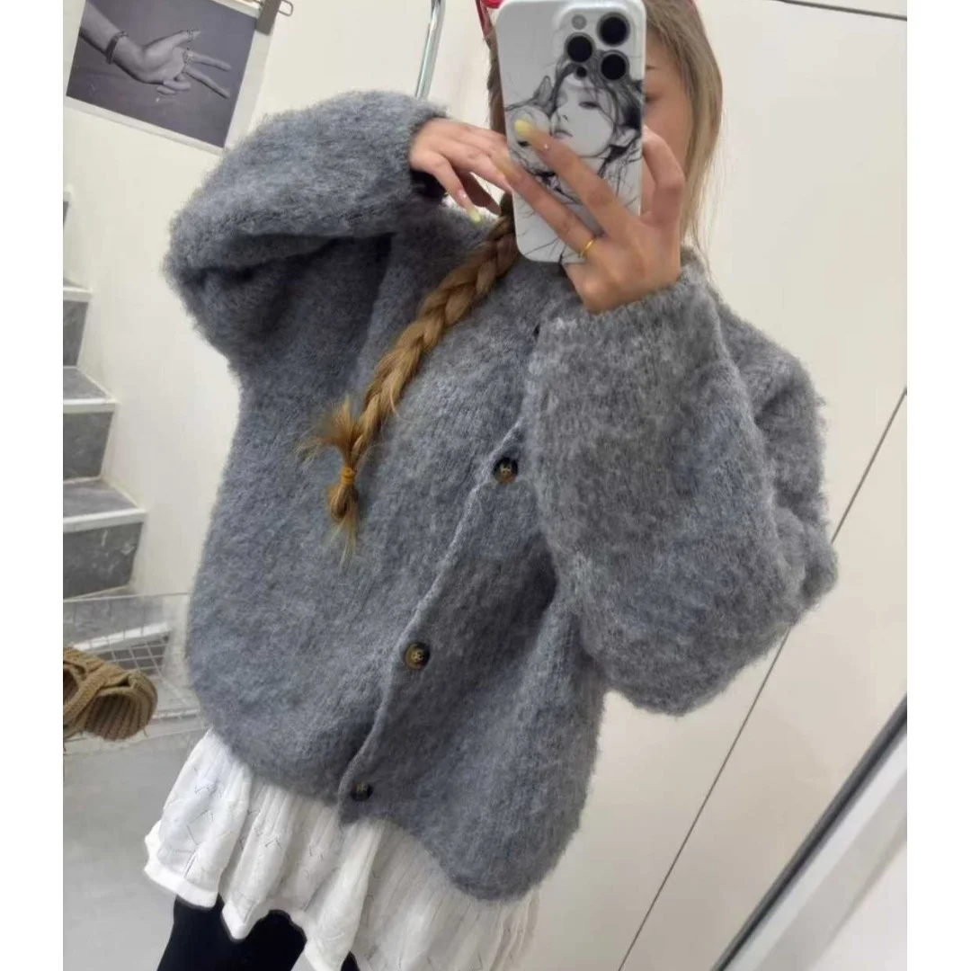 Женский вязаный свитер из меха ягненка, свободный крой, круглый, осенне-зимний, модный, удобный, мягкий, теплый топ, для поездок на работу
Женский вязаный свитер из меха ягненка, свободный крой, круглый, осенне-зимний, модный, удобный, мягкий, теплый топ, для поездок на работу