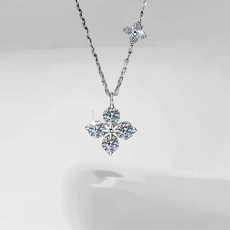Stunning 1.2CT D Color Moissanite Clover-Leaf Lockbone Necklace S925 Silver GBA Certified Elegant Jewelry Free Gift Box Women
Stunning 1.2CT D Color Moissanite Clover-Leaf Lockbone Necklace S925 Silver GBA Certified Elegant Jewelry Free Gift Box Women