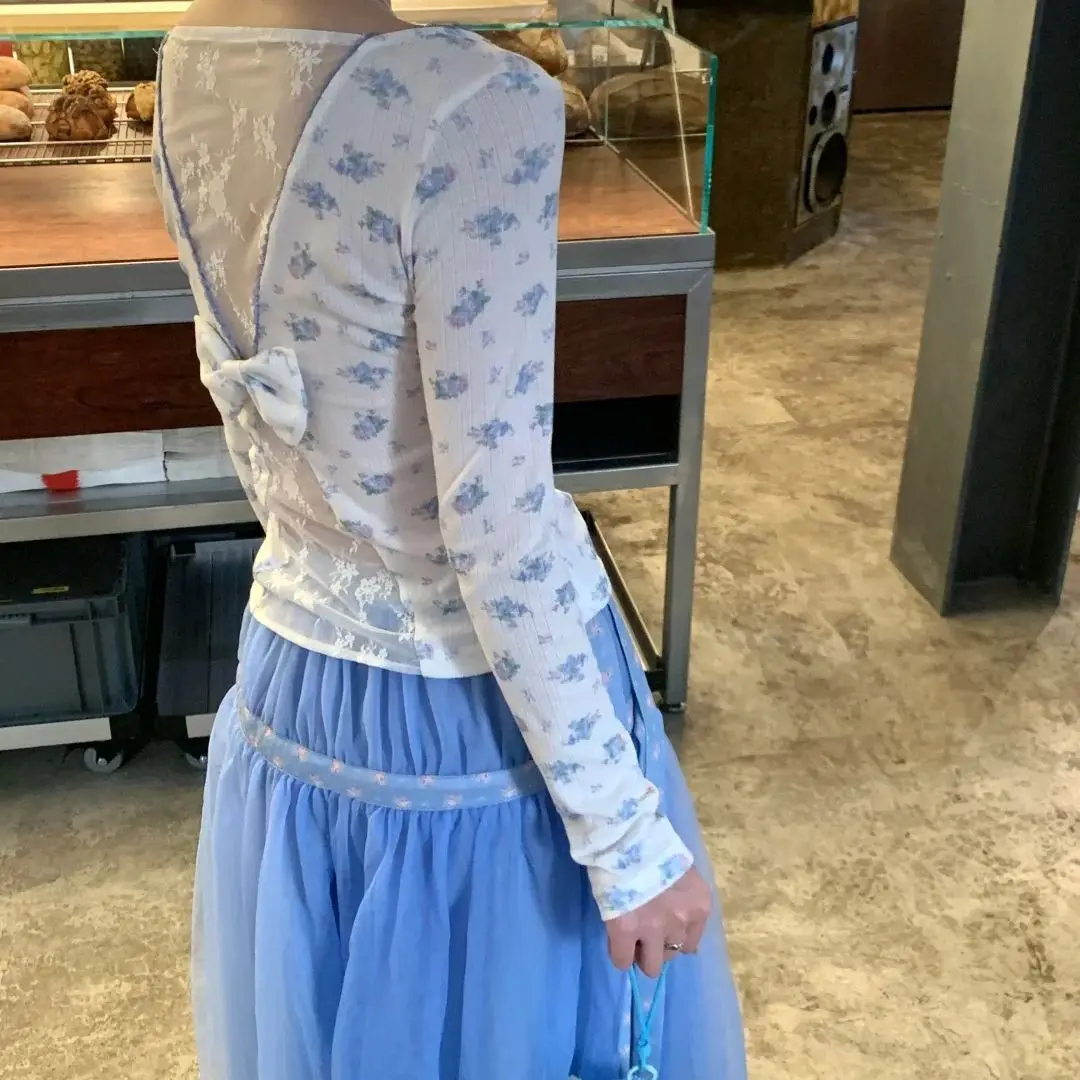 Floral Bow Long Sleeved T-shirt for Women Lace Patchwork Knit with Inner Lining Hollowed Out Backless Top
Floral Bow Long Sleeved T-shirt for Women Lace Patchwork Knit with Inner Lining Hollowed Out Backless Top