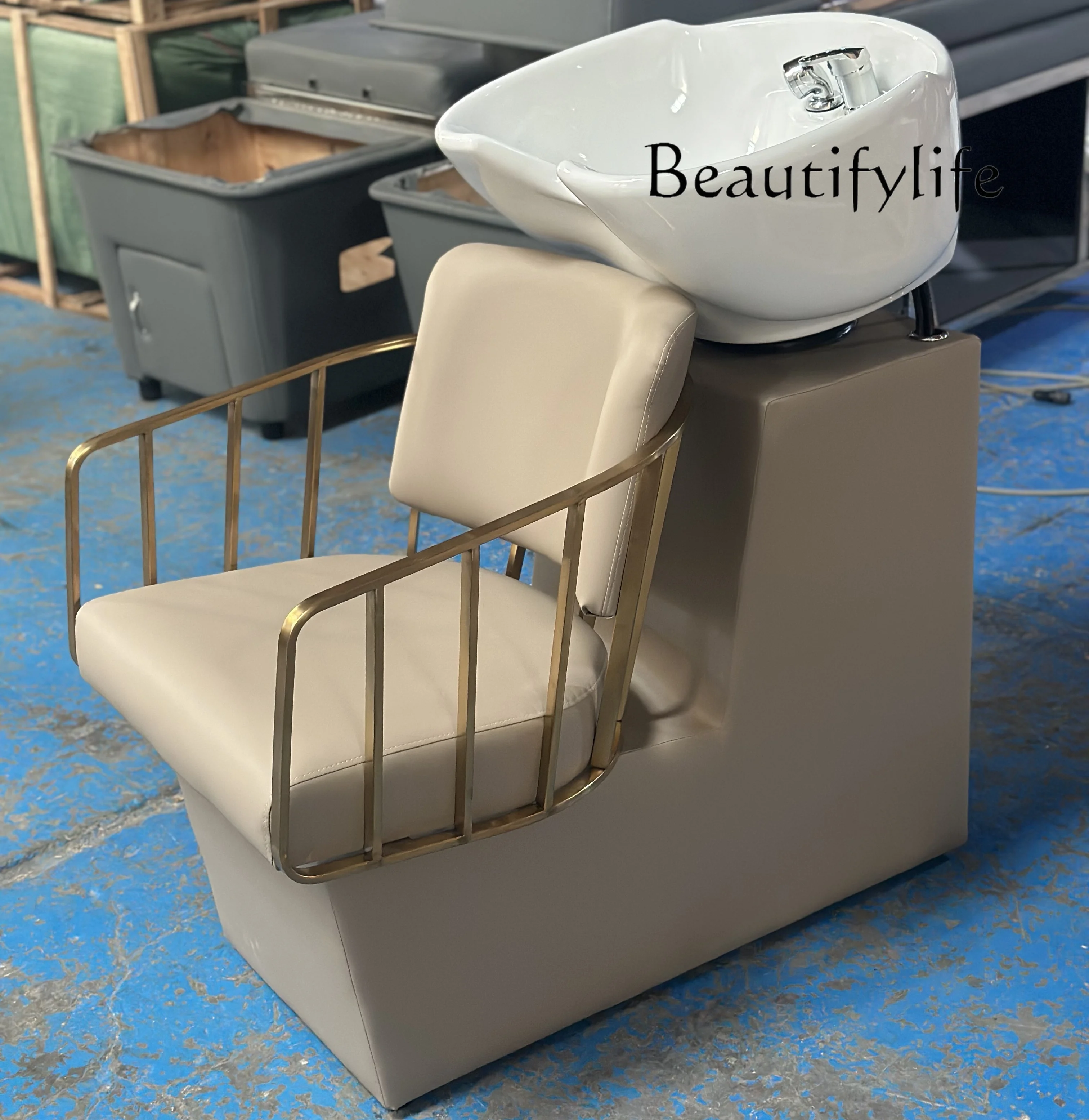 Shampoo recliner Hair salon special seated shampoo bed Barber shop ceramic basin flush bed Hair salon
Shampoo recliner Hair salon special seated shampoo bed Barber shop ceramic basin flush bed Hair salon