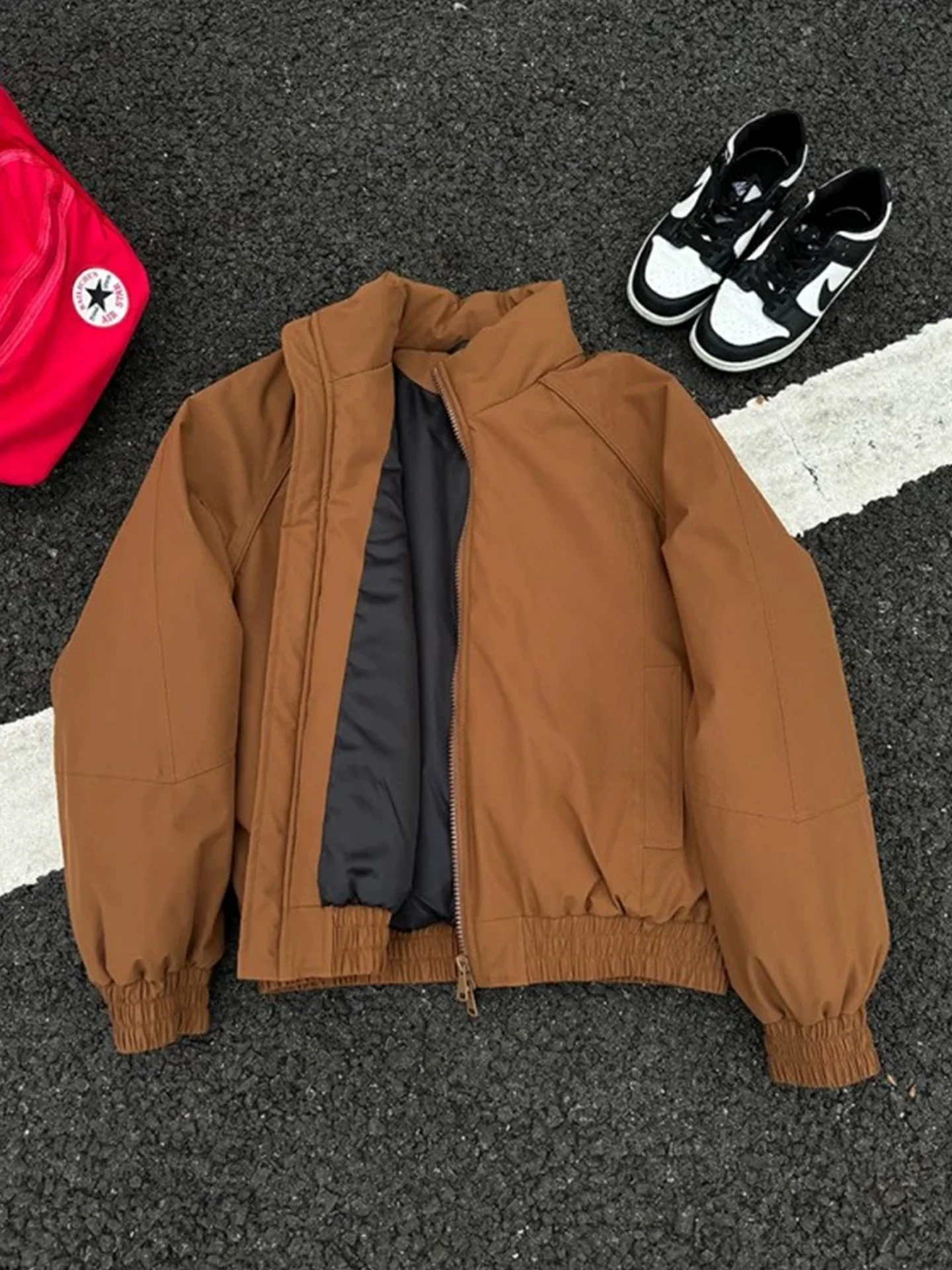 Мужская зимняя теплая хлопковая куртка-пальто Cleanfit с воротником-стойкой, в американском стиле, для работы и повседневной носки
Мужская зимняя теплая хлопковая куртка-пальто Cleanfit с воротником-стойкой, в американском стиле, для работы и повседневной носки