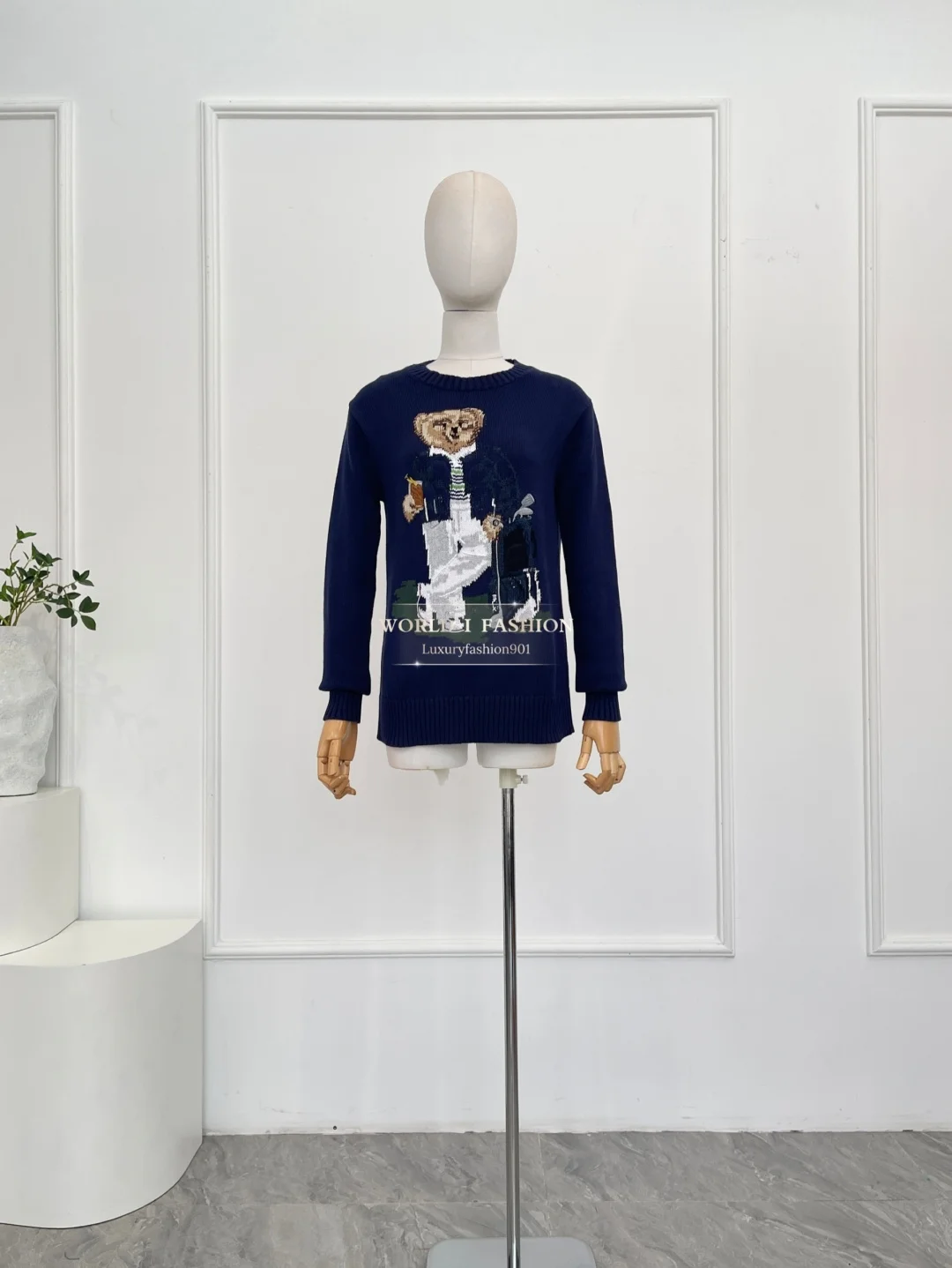 Высококачественный женский розовый/белый/темно-синий свитер с длинными рукавами и принтом медведя, пуловер, топы, новинка 2025, осень-зима, 3 цвета
Высококачественный женский розовый/белый/темно-синий свитер с длинными рукавами и принтом медведя, пуловер, топы, новинка 2025, осень-зима, 3 цвета