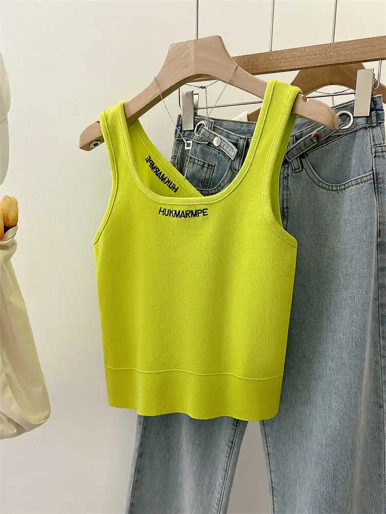 Sweet And Spicy Embroidered Strap Vest Women's Summer Outdoor Sexy Sleeveless Short Top Commute Style Korean Version Slim Fit
Sweet And Spicy Embroidered Strap Vest Women's Summer Outdoor Sexy Sleeveless Short Top Commute Style Korean Version Slim Fit