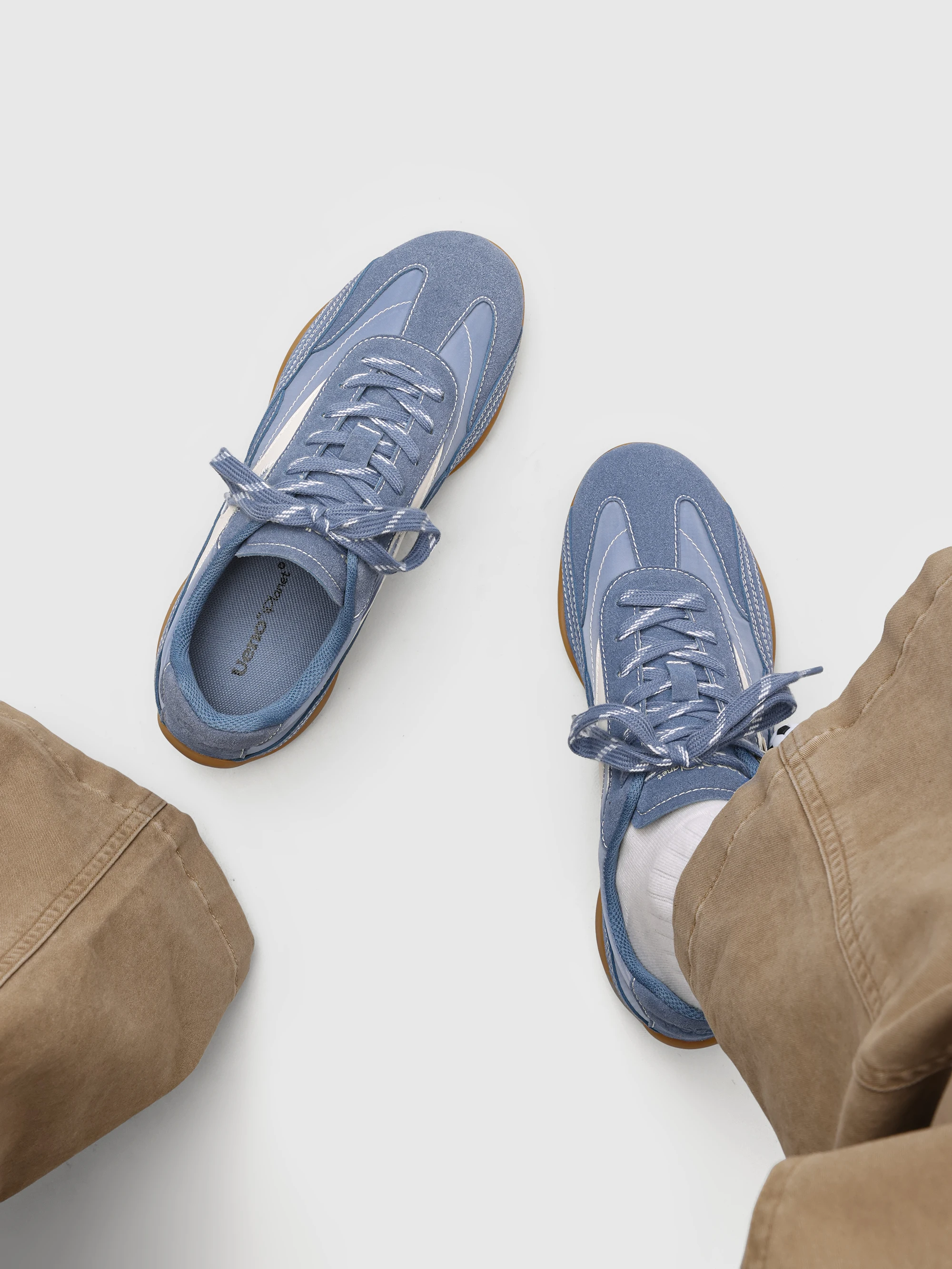 UENO PLANET Summer Lightweight Comfortable Racing Style Men's Women's Deqin Shoes Blue Pendant Classic round Toe Sport Casual
UENO PLANET Summer Lightweight Comfortable Racing Style Men's Women's Deqin Shoes Blue Pendant Classic round Toe Sport Casual