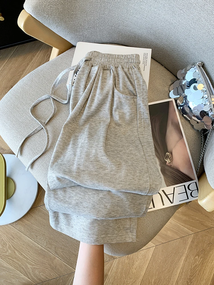 Lazy Style Loose Floor-Length Pants Fashion Glutinous Rice Wide-Leg Pants Women Autumn Winter New High Waist Casual Trousers
Lazy Style Loose Floor-Length Pants Fashion Glutinous Rice Wide-Leg Pants Women Autumn Winter New High Waist Casual Trousers