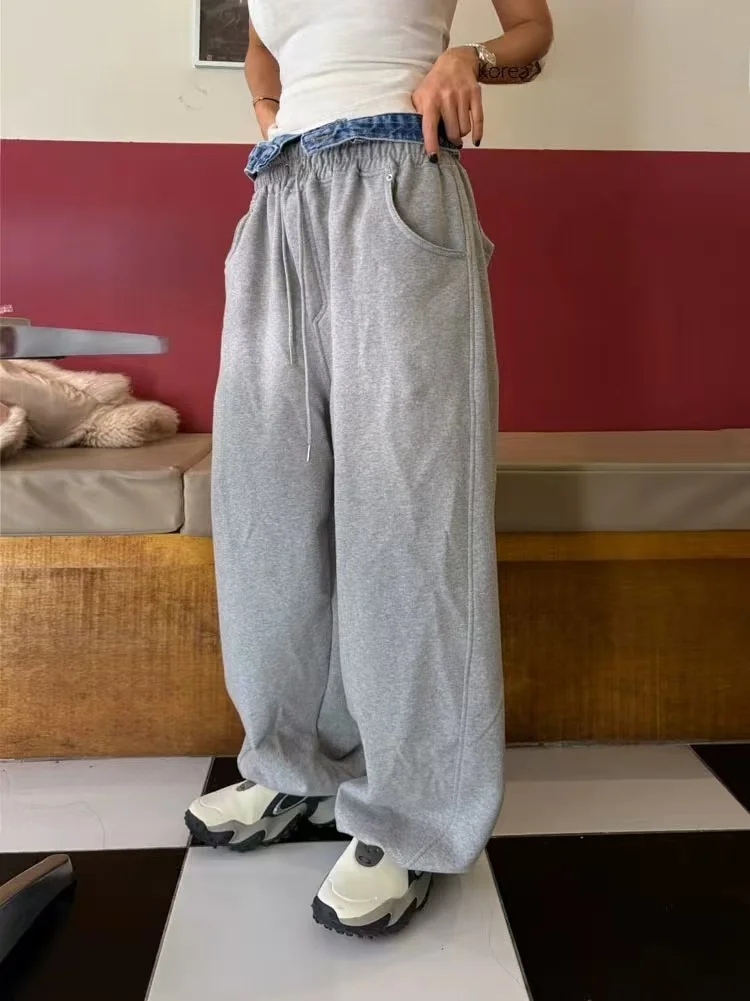 Chic High Waist Wide Leg Casual Sweatpants Women's Faionable Versatile Denim Patchwork Double Waist Head Loose Fit Trousers
Chic High Waist Wide Leg Casual Sweatpants Women's Faionable Versatile Denim Patchwork Double Waist Head Loose Fit Trousers