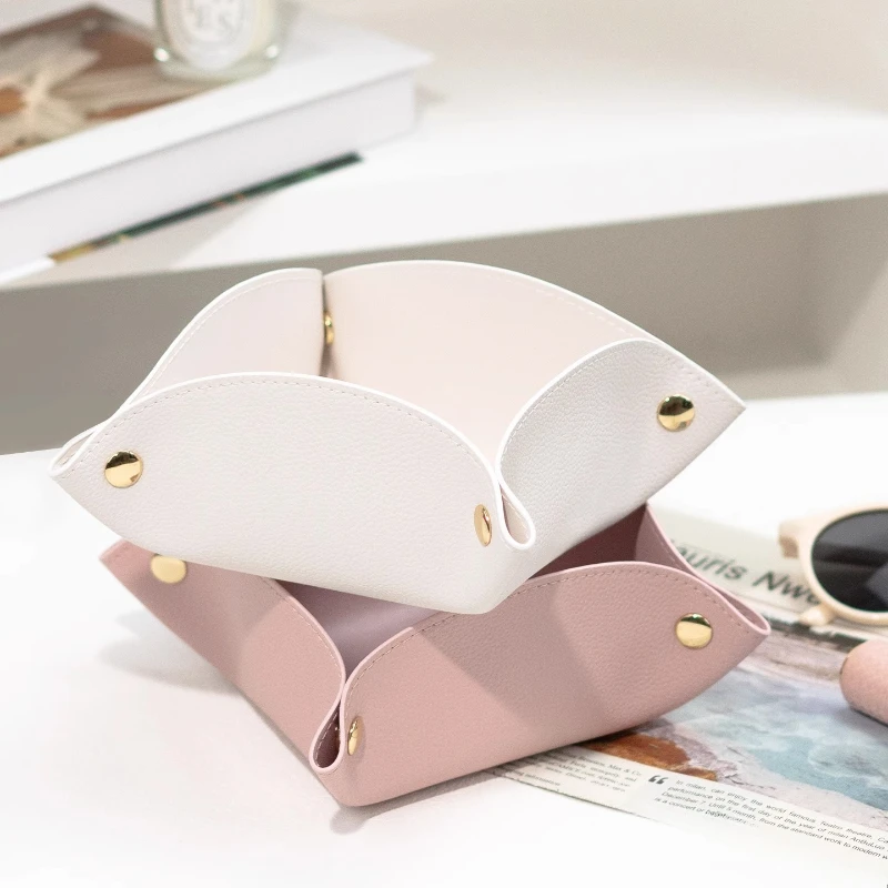 Tray Premium Desktop Jewelry Data Cable Key Lipstick Porch Storage Box Leather Cream Wind 2025 New
Tray Premium Desktop Jewelry Data Cable Key Lipstick Porch Storage Box Leather Cream Wind 2025 New