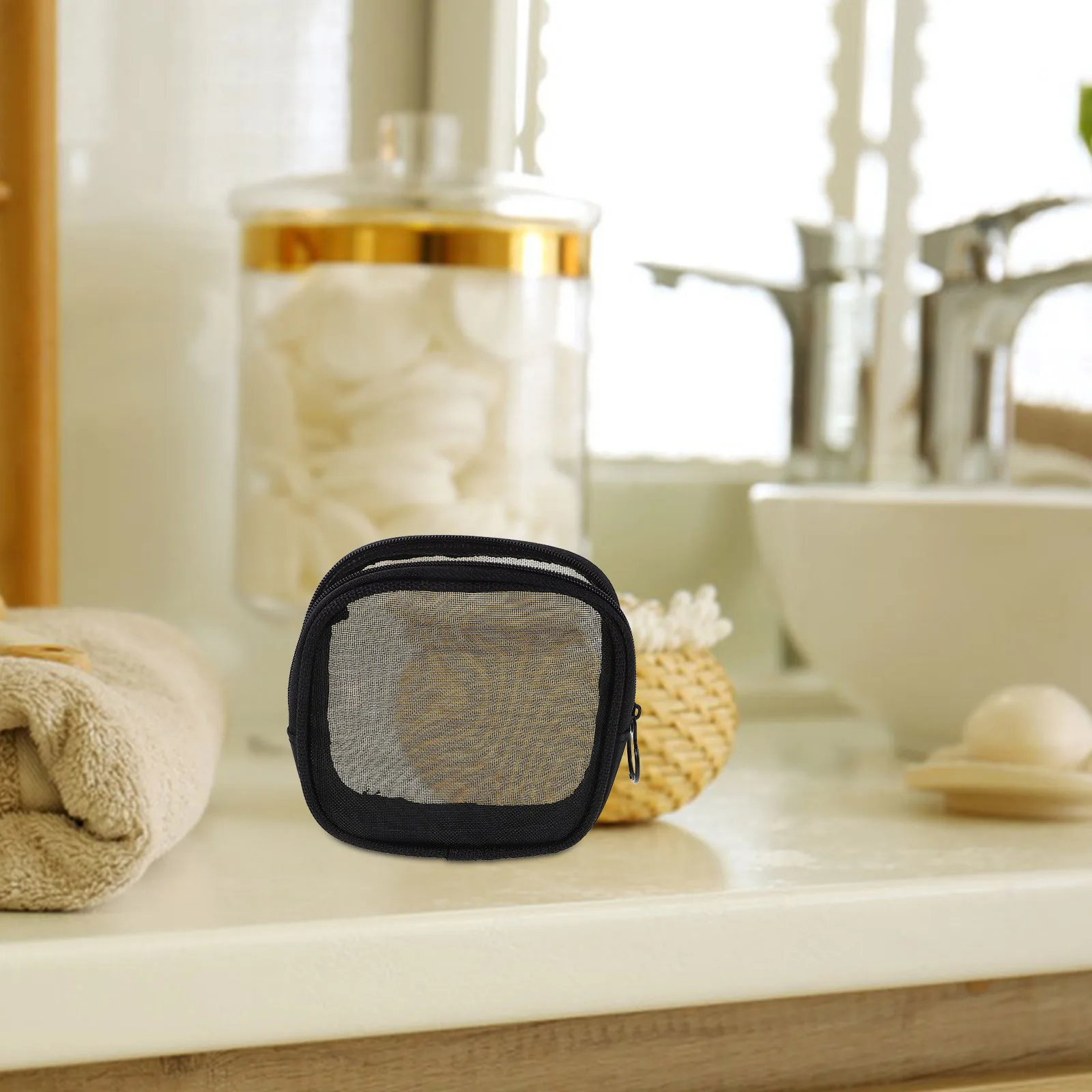 Mesh Makeup Bag Portable Lightweight Breathable Zipper Toiletry Organizer for Travel Storage Pouch Skincare Accessories
Mesh Makeup Bag Portable Lightweight Breathable Zipper Toiletry Organizer for Travel Storage Pouch Skincare Accessories