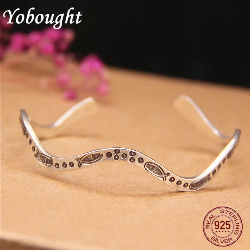 S925 Pure Silver Retro Auspicious Totem Water Ripple Small Fish Bracelet Women's Fashion Jewelry Gift 
S925 Pure Silver Retro Auspicious Totem Water Ripple Small Fish Bracelet Women's Fashion Jewelry Gift