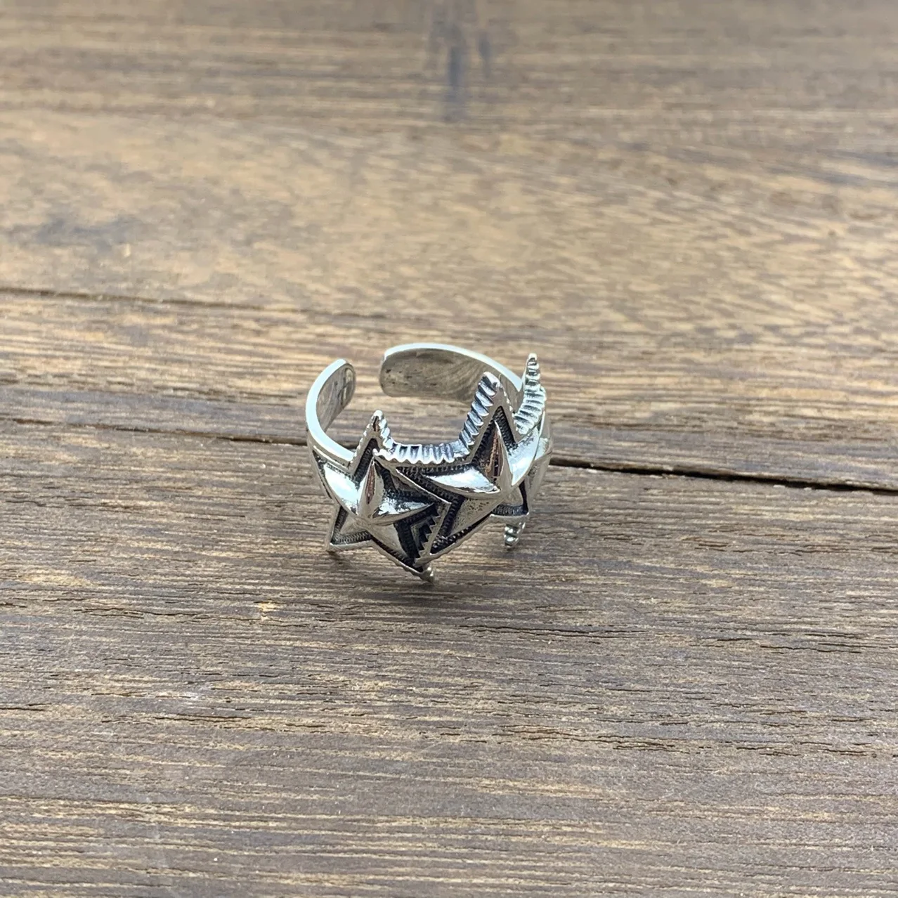European and American punk trendy sterling silver pentagram 3D special fashionable men and women couple Ring Ring ornament
European and American punk trendy sterling silver pentagram 3D special fashionable men and women couple Ring Ring ornament