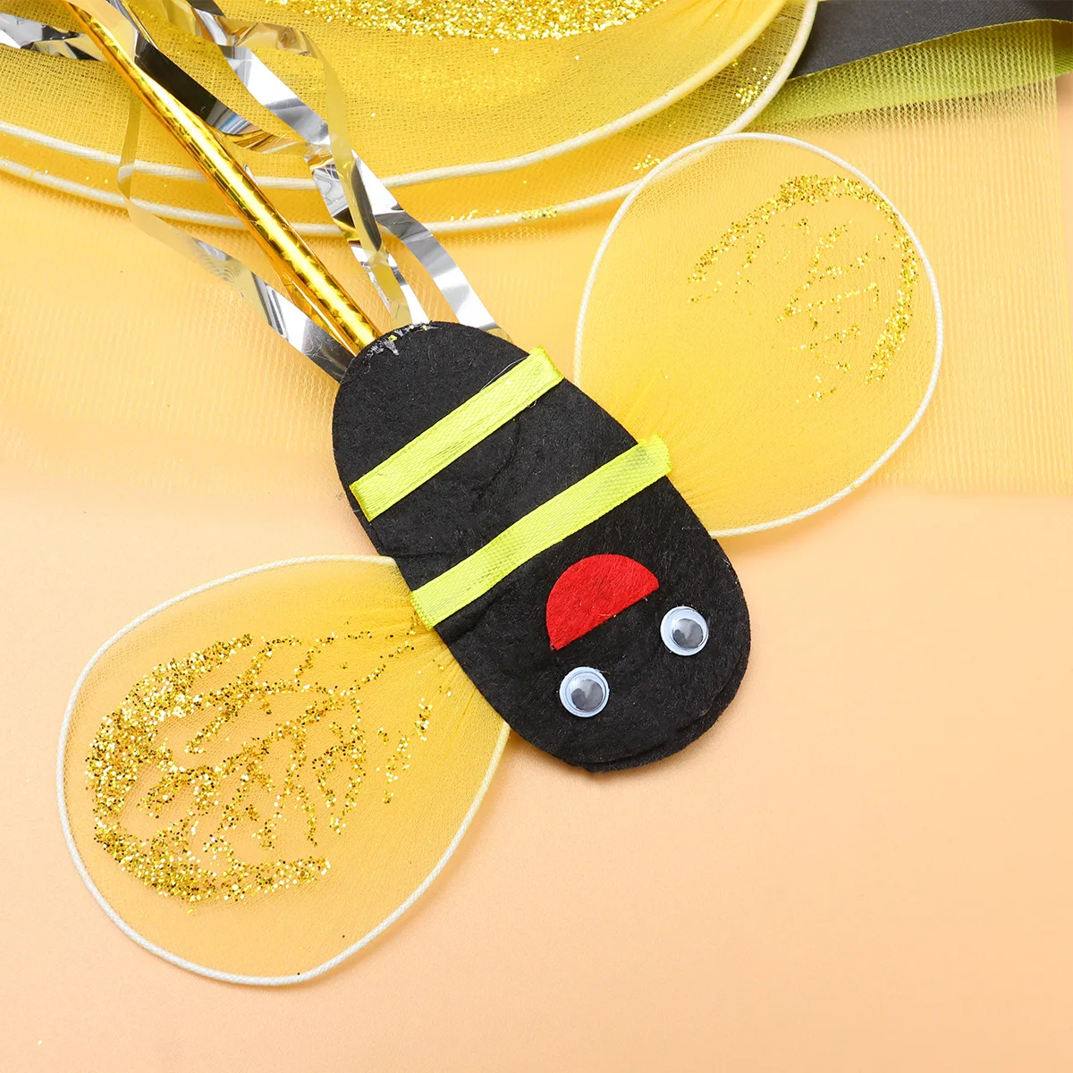 4Pcs Bee Wings Costume Set Kids Fairy Wand Hair Hoop Skirt Birthday Party Preschool School Camp Lightweight
4Pcs Bee Wings Costume Set Kids Fairy Wand Hair Hoop Skirt Birthday Party Preschool School Camp Lightweight