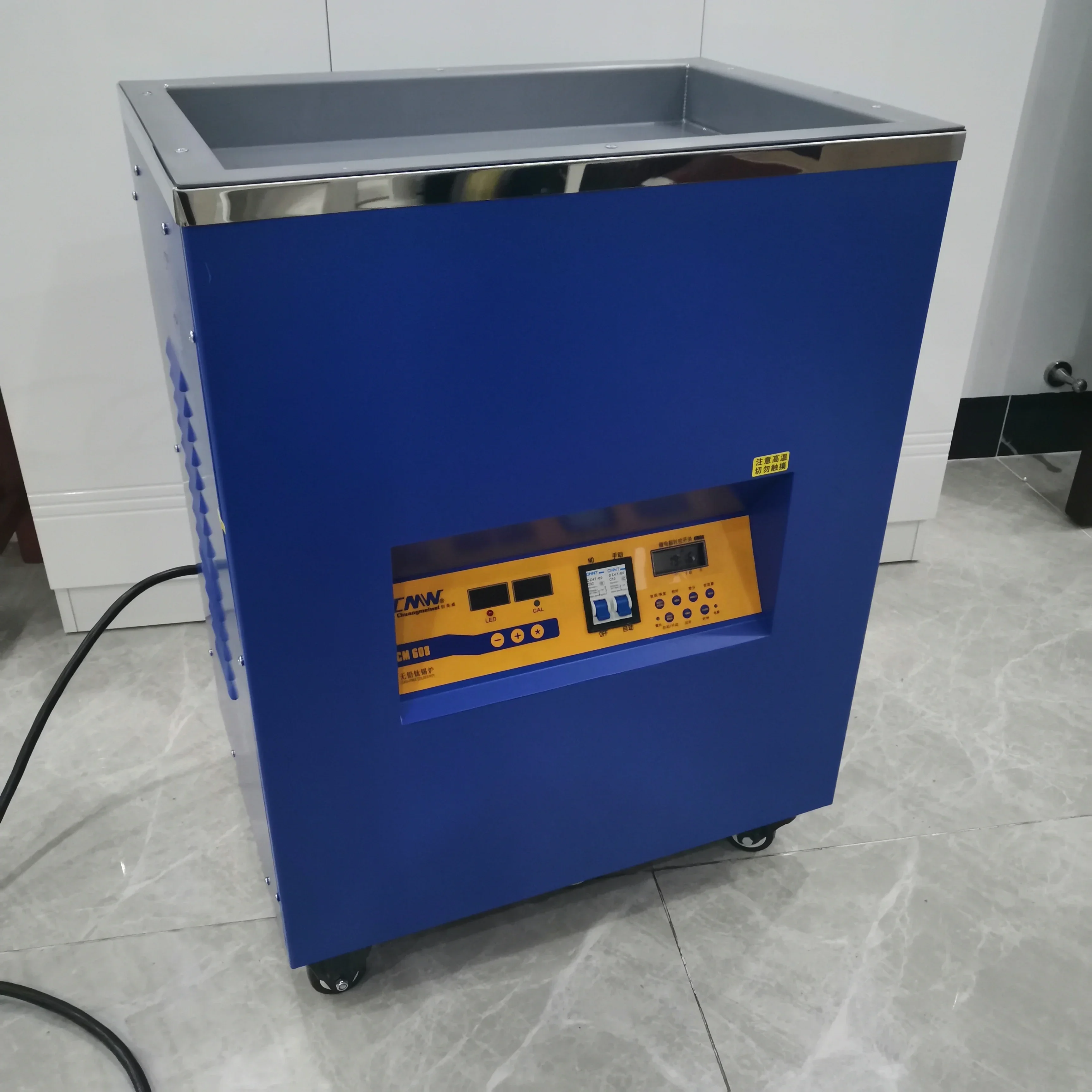 CM-608 industrial Titanium Alloy Lead-Free Solder pot desoldering Soldering Pot 450x300x50mm 600℃ 3800W 110V / 220V
CM-608 industrial Titanium Alloy Lead-Free Solder pot desoldering Soldering Pot 450x300x50mm 600℃ 3800W 110V / 220V