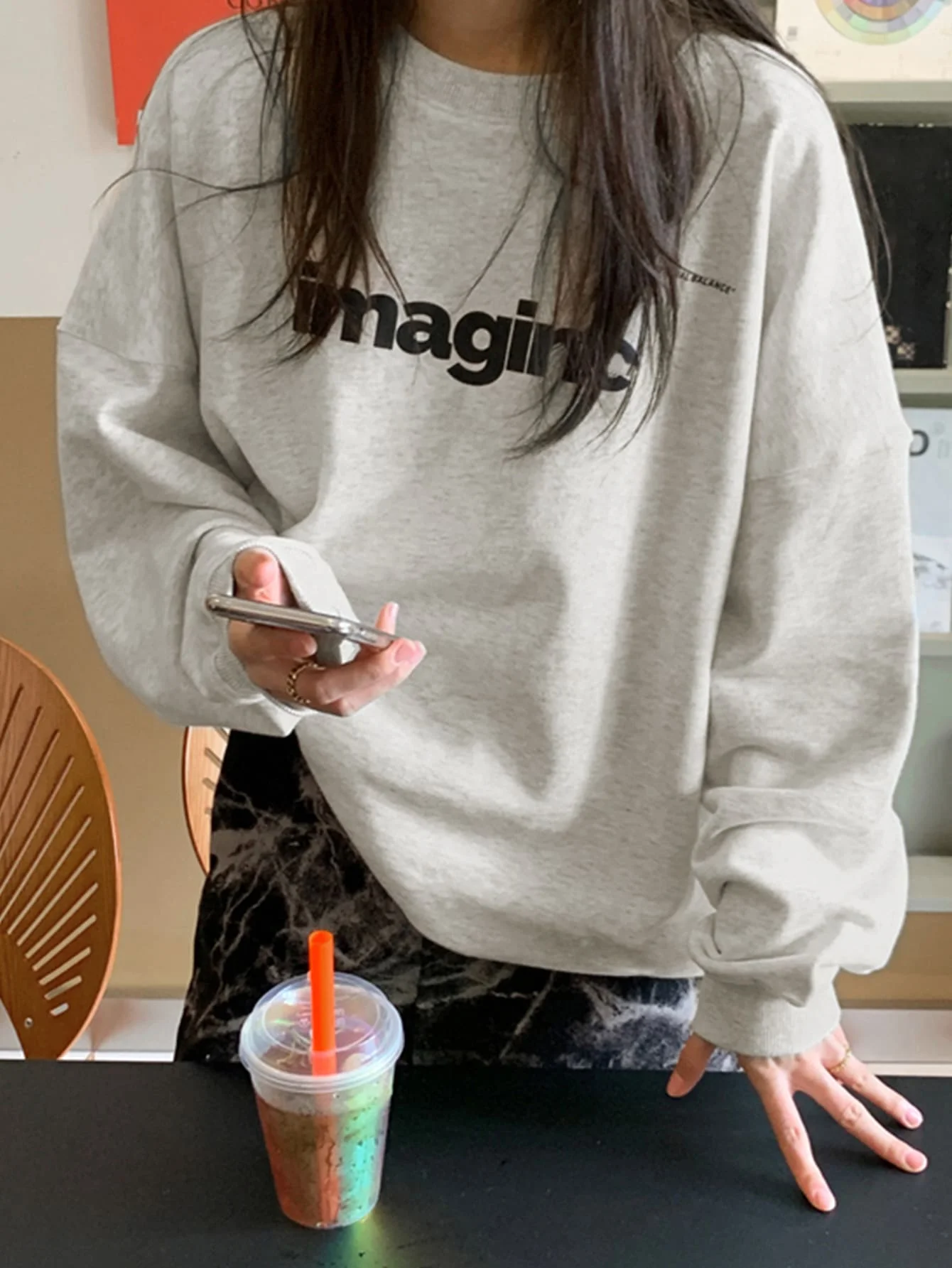 Korean Chic Autumn and Winter American Retro Oversize Printed Letter Sweatshirt Loose Slimming Look Round Neck Top for Women
Korean Chic Autumn and Winter American Retro Oversize Printed Letter Sweatshirt Loose Slimming Look Round Neck Top for Women