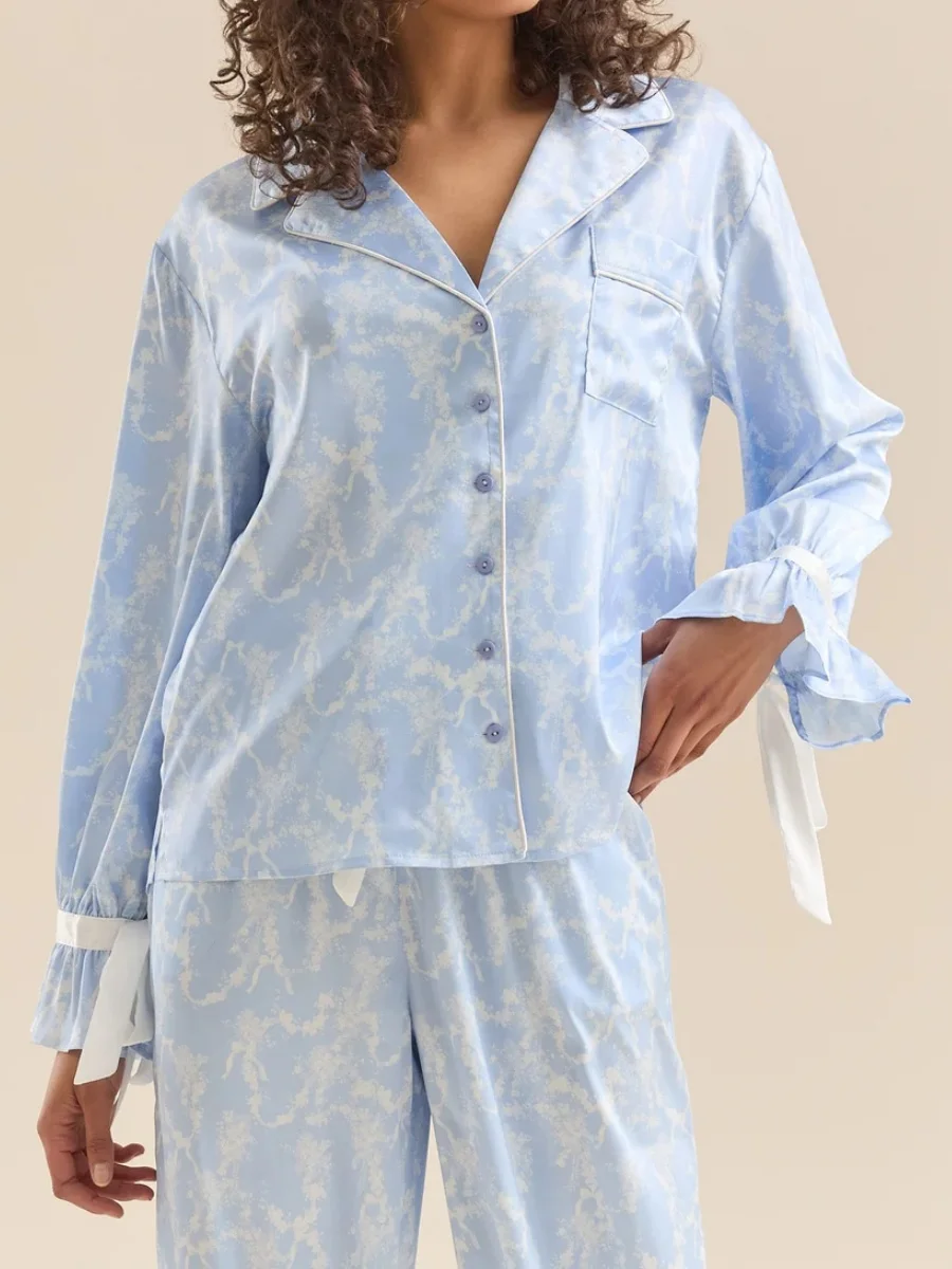 Cute Bow Tie Pajamas Women Silk Satin Heart Bow Pjs Y2k Floral Long Sleeve Shirts Wide Leg Ruffle Pants 2pcs Sleepwear Set
Cute Bow Tie Pajamas Women Silk Satin Heart Bow Pjs Y2k Floral Long Sleeve Shirts Wide Leg Ruffle Pants 2pcs Sleepwear Set