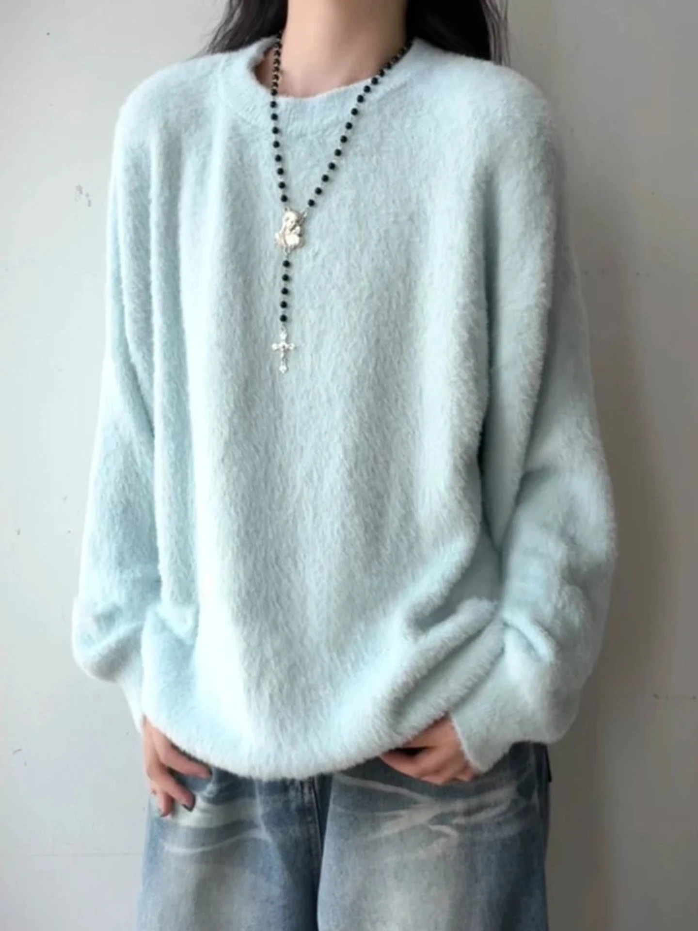 Soft Camere round Ne Knitted Sweater Men's Inner Wear Base irt Autumn Winter Loose Fit Comfortable Sle Pure Color
Soft Camere round Ne Knitted Sweater Men's Inner Wear Base irt Autumn Winter Loose Fit Comfortable Sle Pure Color