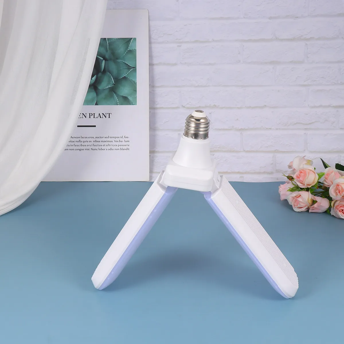 2 Blades Foldable LED Bulb Adjustable Angle Multi-Blade Design Energy Saving No Flicker Fast Cooling E27 Base for Home
2 Blades Foldable LED Bulb Adjustable Angle Multi-Blade Design Energy Saving No Flicker Fast Cooling E27 Base for Home