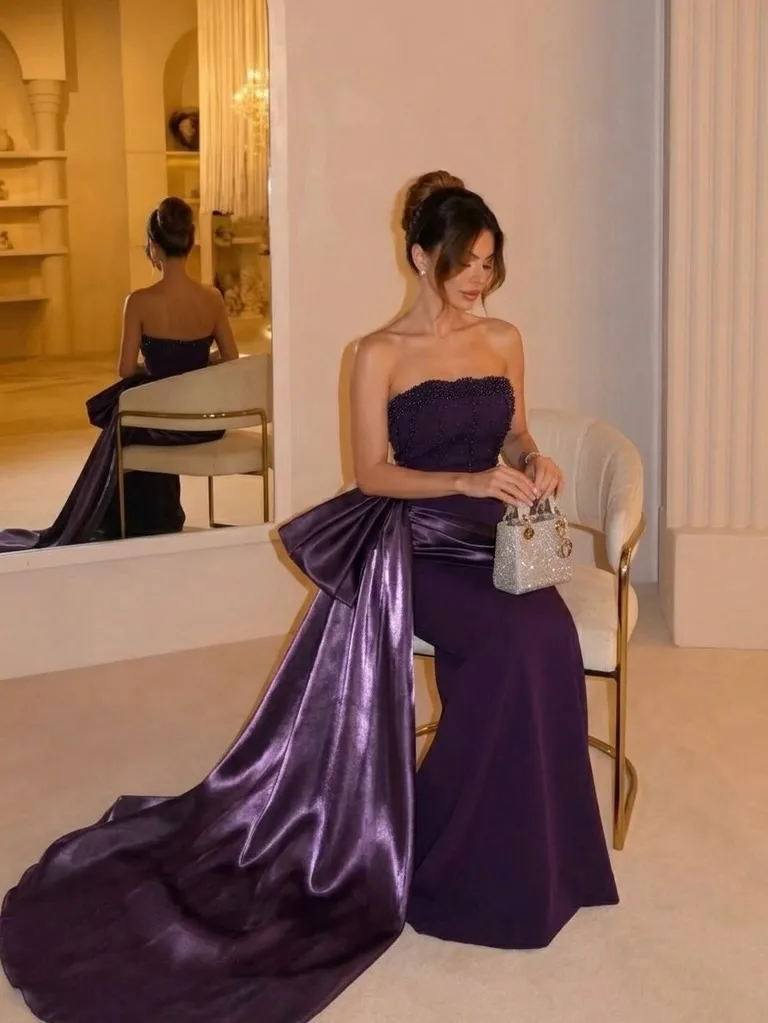 Formal Glam Sleeveless Prom Dresses Satin Evening Dresses Hand Crystal Beaded Side Ruched Floor Sweep Train Party Gowns
Formal Glam Sleeveless Prom Dresses Satin Evening Dresses Hand Crystal Beaded Side Ruched Floor Sweep Train Party Gowns