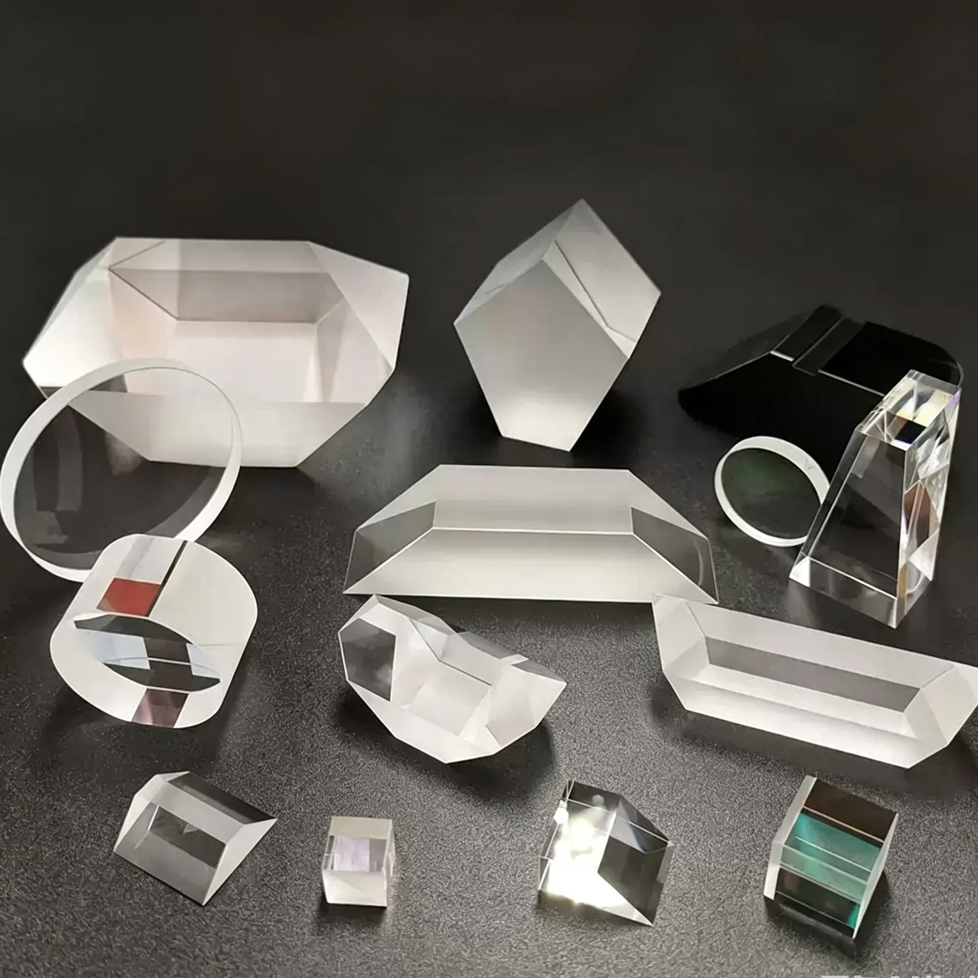Depolarizing Beam Splitter Prism (NPBS), Size 20x20x20mm, K9 Teaching And Experimental Prism, Mass Customization Available.
Depolarizing Beam Splitter Prism (NPBS), Size 20x20x20mm, K9 Teaching And Experimental Prism, Mass Customization Available.