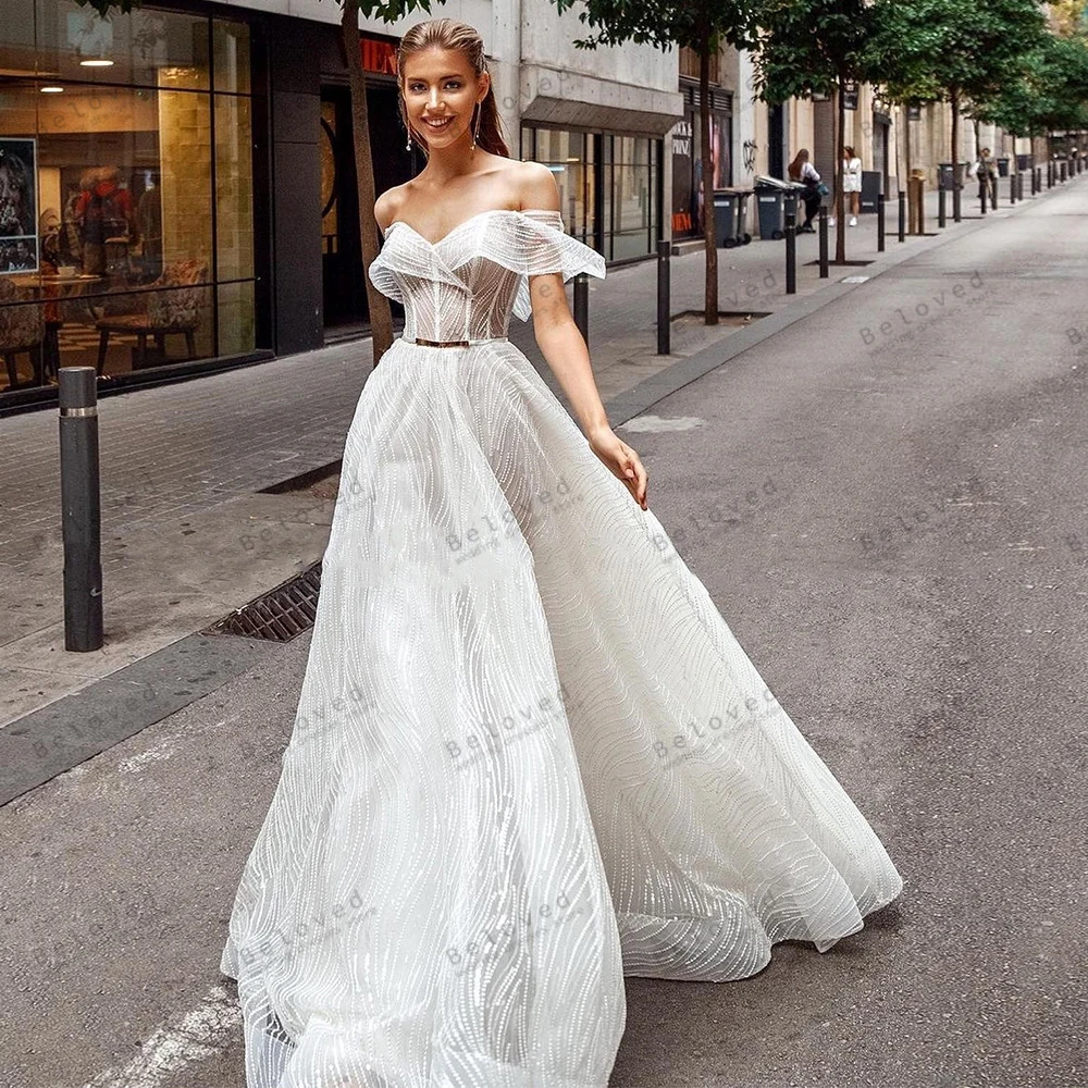 Gorgeous Wedding Dresses A-Line Lace Tiered Bridal Gowns Off The Shoulder Floor Length Robes For Formal Party Vestidos De Novia
Gorgeous Wedding Dresses A-Line Lace Tiered Bridal Gowns Off The Shoulder Floor Length Robes For Formal Party Vestidos De Novia