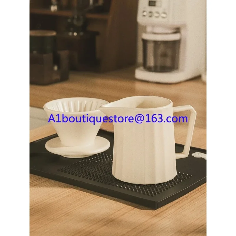 Cream Hand Brew Coffee Set Ceramic Filter Cup Coffee Utensils Household Filter Pot Drip Sharing Pot
Cream Hand Brew Coffee Set Ceramic Filter Cup Coffee Utensils Household Filter Pot Drip Sharing Pot