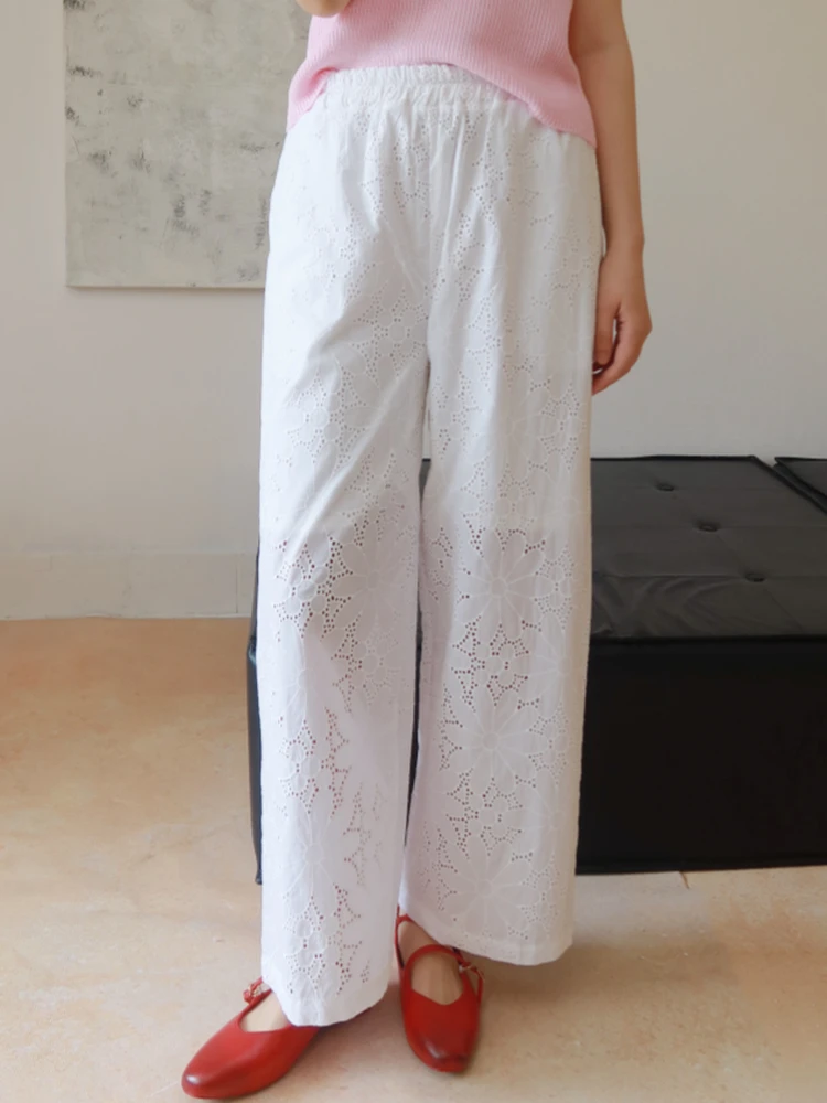 TAORAN Women's White Hollow out Wide Leg Pants Elastic Waist Loose Slimming Nine Point Casual Pants Versatile Spring Summer
TAORAN Women's White Hollow out Wide Leg Pants Elastic Waist Loose Slimming Nine Point Casual Pants Versatile Spring Summer