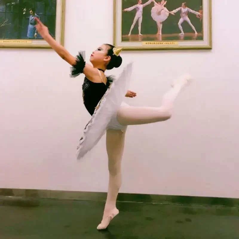 Black Tutu Ballet Dress For Kids Child Adult Pancake Swan Lake Tutu Girl Ballerina Costumes Performance Dance Competition Dress
Black Tutu Ballet Dress For Kids Child Adult Pancake Swan Lake Tutu Girl Ballerina Costumes Performance Dance Competition Dress