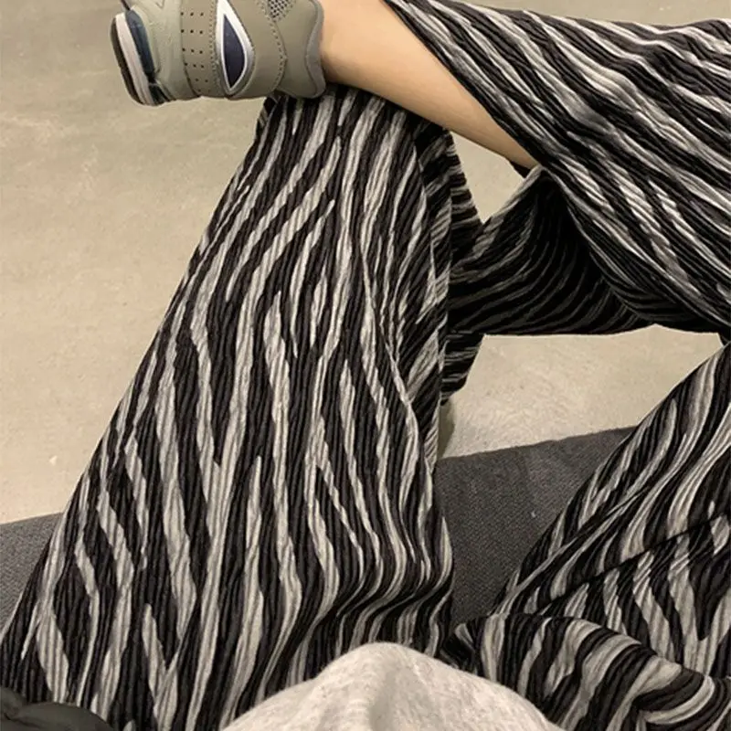 Summer Korean Pleated Elastic Waist Straight Women Clothing All-match Striped High Waist Trousers Femme Casual Split Fork Pants
Summer Korean Pleated Elastic Waist Straight Women Clothing All-match Striped High Waist Trousers Femme Casual Split Fork Pants