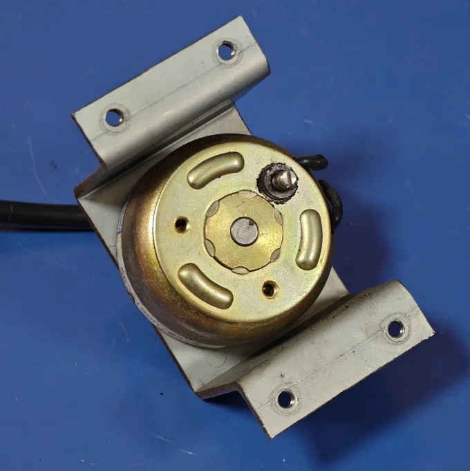 Good SCREEN PlateRite PT-R4000 PT-R8000 Clutch Rotary DC-SOLENOID SHINDENGEN 5E2R188R Available in Stock
Good SCREEN PlateRite PT-R4000 PT-R8000 Clutch Rotary DC-SOLENOID SHINDENGEN 5E2R188R Available in Stock