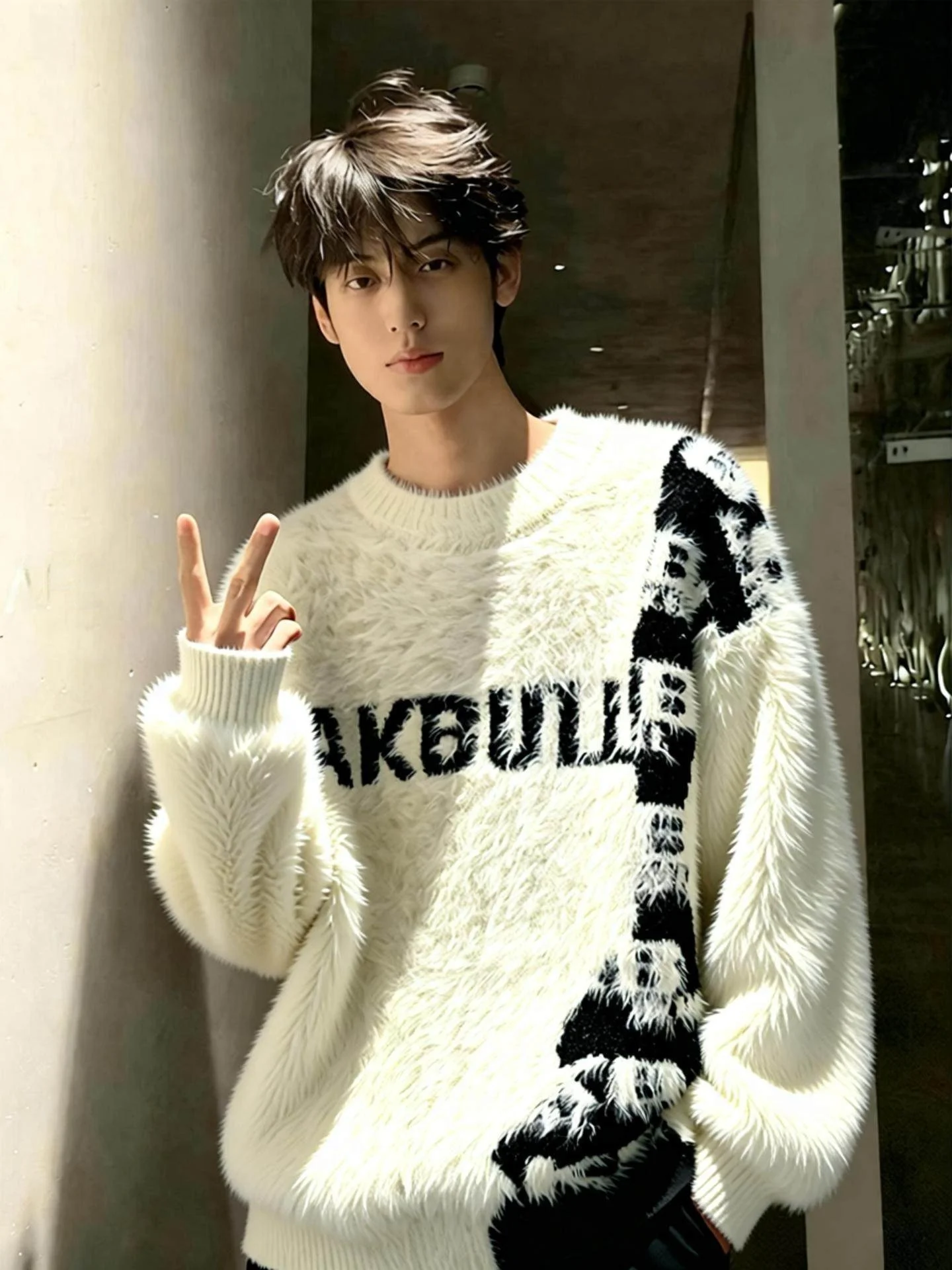 Thickened Warm Horsehair Knitted Sweater Men's Style Autumn Winter Casual Wearable Inner Match Letter Embroidery Knitwear
Thickened Warm Horsehair Knitted Sweater Men's Style Autumn Winter Casual Wearable Inner Match Letter Embroidery Knitwear