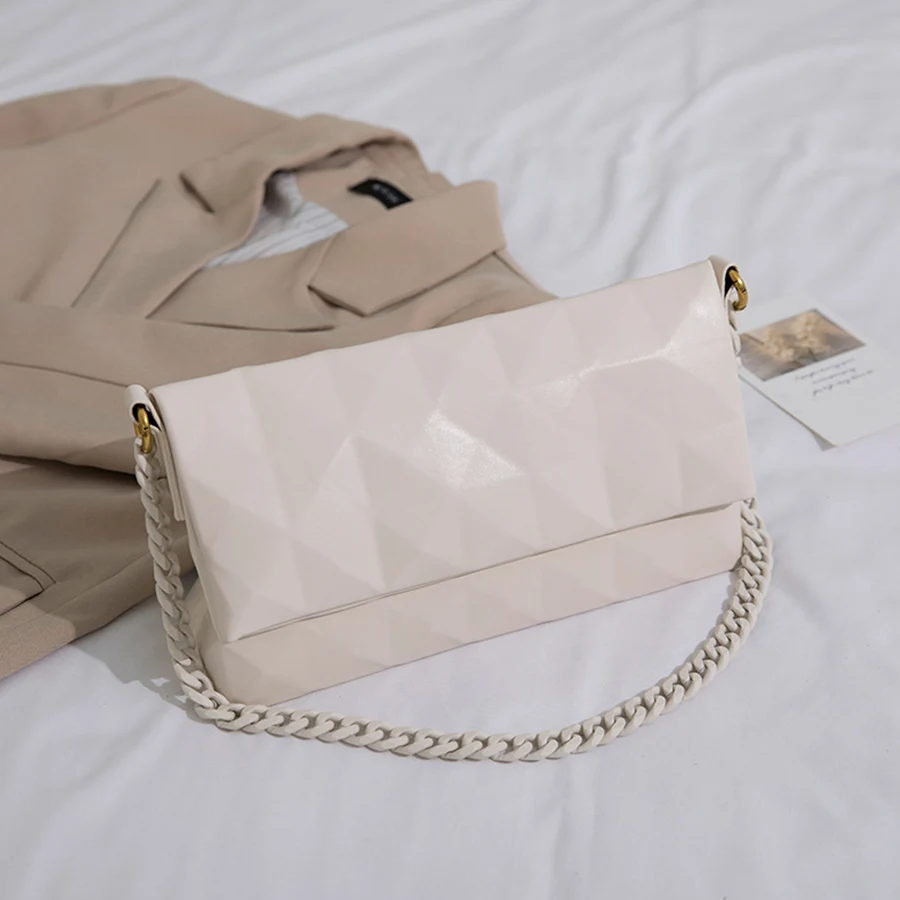 Large Capacity Geometric Commuting Handbags New Summer Women Acrylic Chain Tote Fashion Soft Leather Flap Shoulder Underarm Bags
Large Capacity Geometric Commuting Handbags New Summer Women Acrylic Chain Tote Fashion Soft Leather Flap Shoulder Underarm Bags