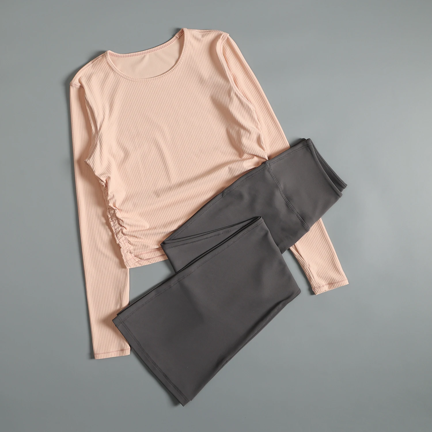 Yoga suit set for women in autumn Pilates training suit for women in 2025 new sports running fitness long sleeves
Yoga suit set for women in autumn Pilates training suit for women in 2025 new sports running fitness long sleeves