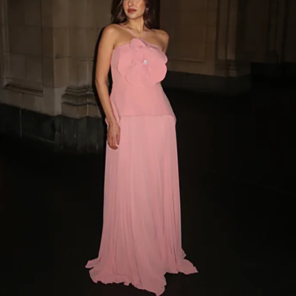 Blush Pink Strapless Evening Gown with 3D Flower Detail Chiffon A-Line Formal Maxi Dress
Blush Pink Strapless Evening Gown with 3D Flower Detail Chiffon A-Line Formal Maxi Dress
