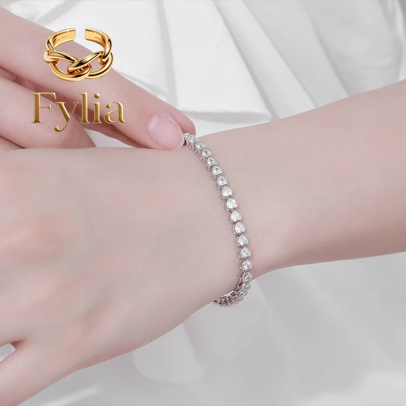 Fylia Jewelry Luxury Solid Platinum PT950 Women's 3mm Heart Bracelet Moissanite Diamond Tennis Chain
Fylia Jewelry Luxury Solid Platinum PT950 Women's 3mm Heart Bracelet Moissanite Diamond Tennis Chain