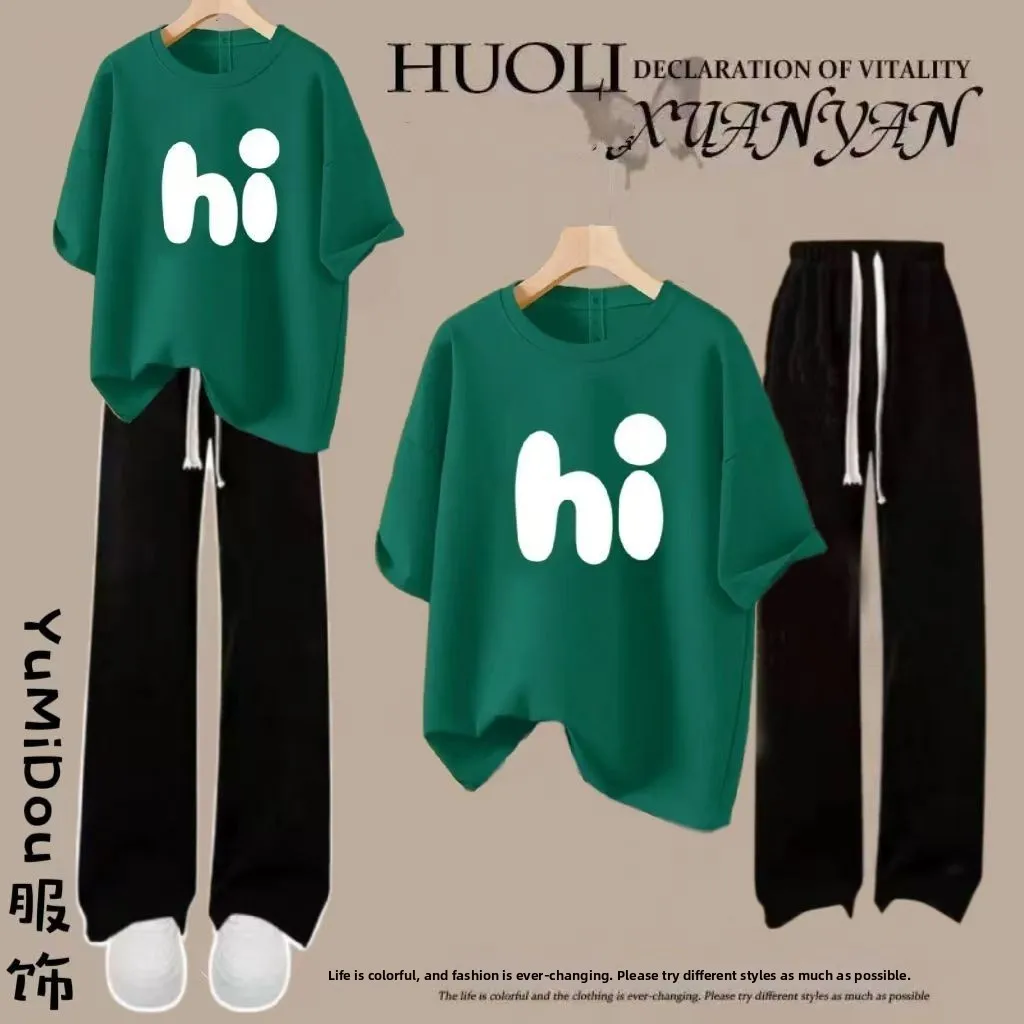 plus Size Casual Sportswear Set Women Summer Short Sleeve T-Shirt Straight Leg Sweatpants Two Piece Set for Teenage Girls
plus Size Casual Sportswear Set Women Summer Short Sleeve T-Shirt Straight Leg Sweatpants Two Piece Set for Teenage Girls