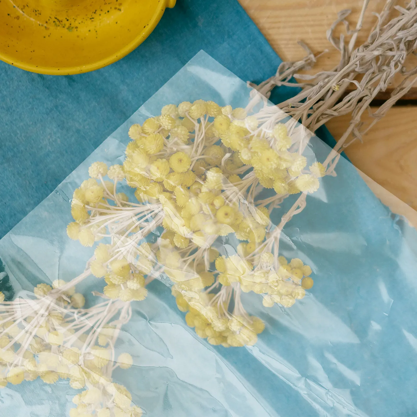 100 шт. прозрачной водонепроницаемой целлофановой пленки 45 см, глянцевый прозрачный упаковочный материал для свежих букетов, свадеб, дней рождения
100 шт. прозрачной водонепроницаемой целлофановой пленки 45 см, глянцевый прозрачный упаковочный материал для свежих букетов, свадеб, дней рождения