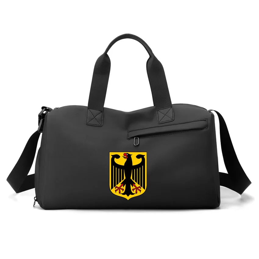 Спортивная сумка Кожаные спортивные сумки Сухие и влажные сумки для мужчин Женские тренировочные сумки для обуви Фитнес Йога Германия Сумка на плечо с принтом эмблемы
Спортивная сумка Кожаные спортивные сумки Сухие и влажные сумки для мужчин Женские тренировочные сумки для обуви Фитнес Йога Германия Сумка на плечо с принтом эмблемы