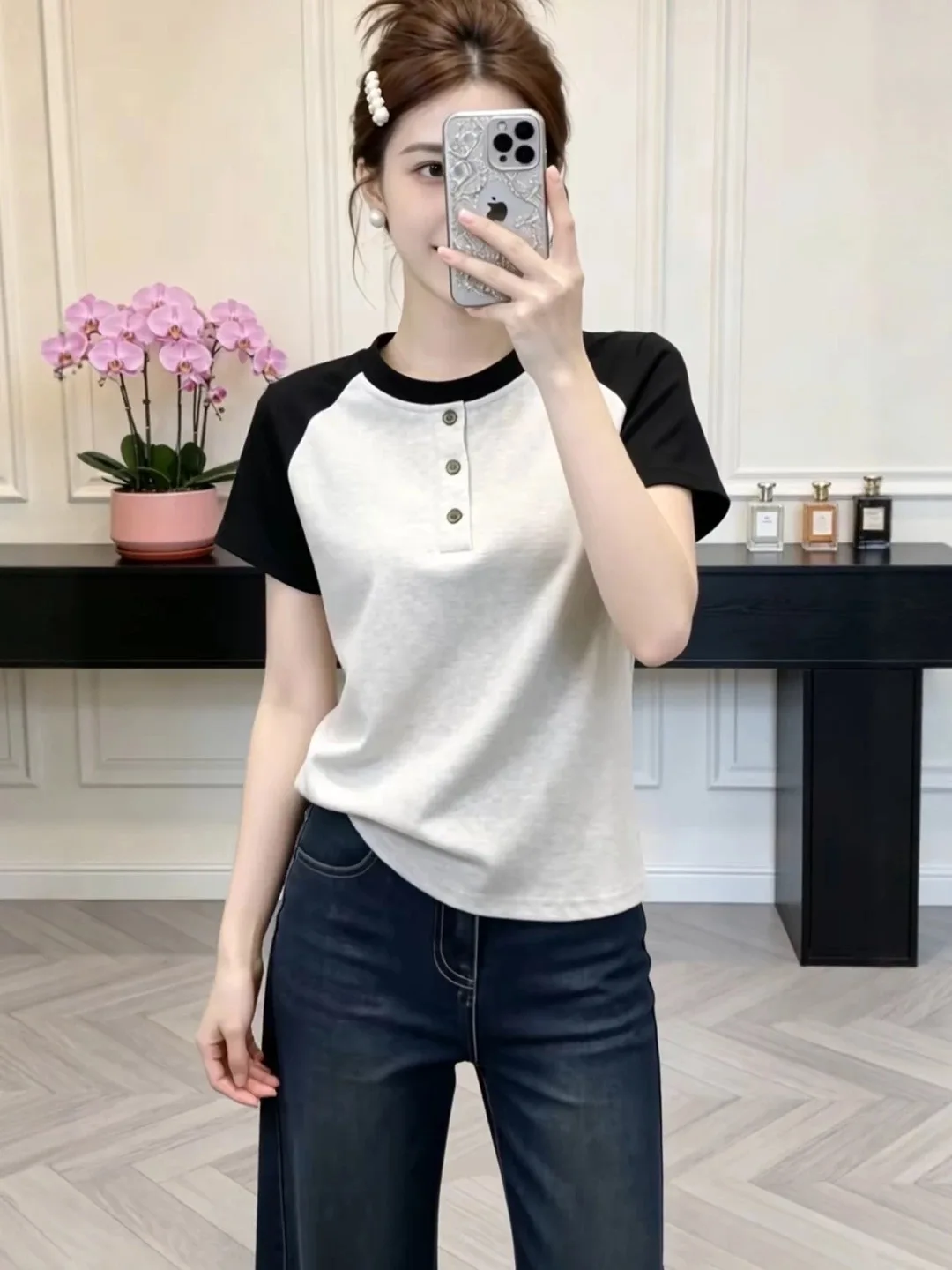 Slim Fit Short Sleeve T-Shirt Women's New Style plus Size Cotton 95% Spandex 5% Summer Season Color Block Chic Top
Slim Fit Short Sleeve T-Shirt Women's New Style plus Size Cotton 95% Spandex 5% Summer Season Color Block Chic Top