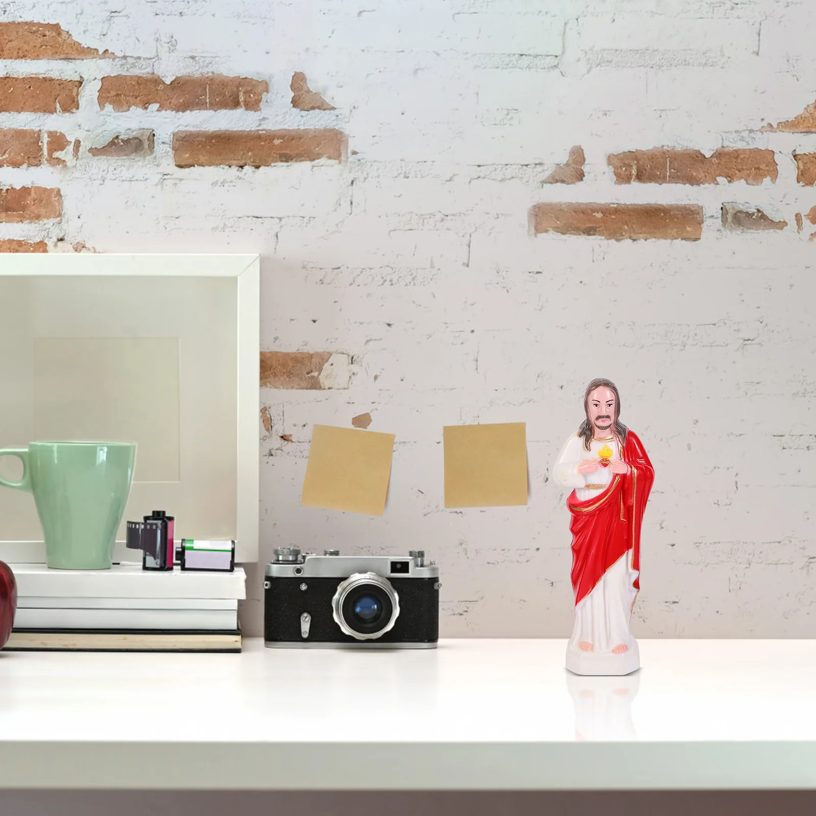 1Pcs Jesus Statue Catholic Ornament Religious Gift Decorative Adornment Jesus Statue Religious Gift
1Pcs Jesus Statue Catholic Ornament Religious Gift Decorative Adornment Jesus Statue Religious Gift