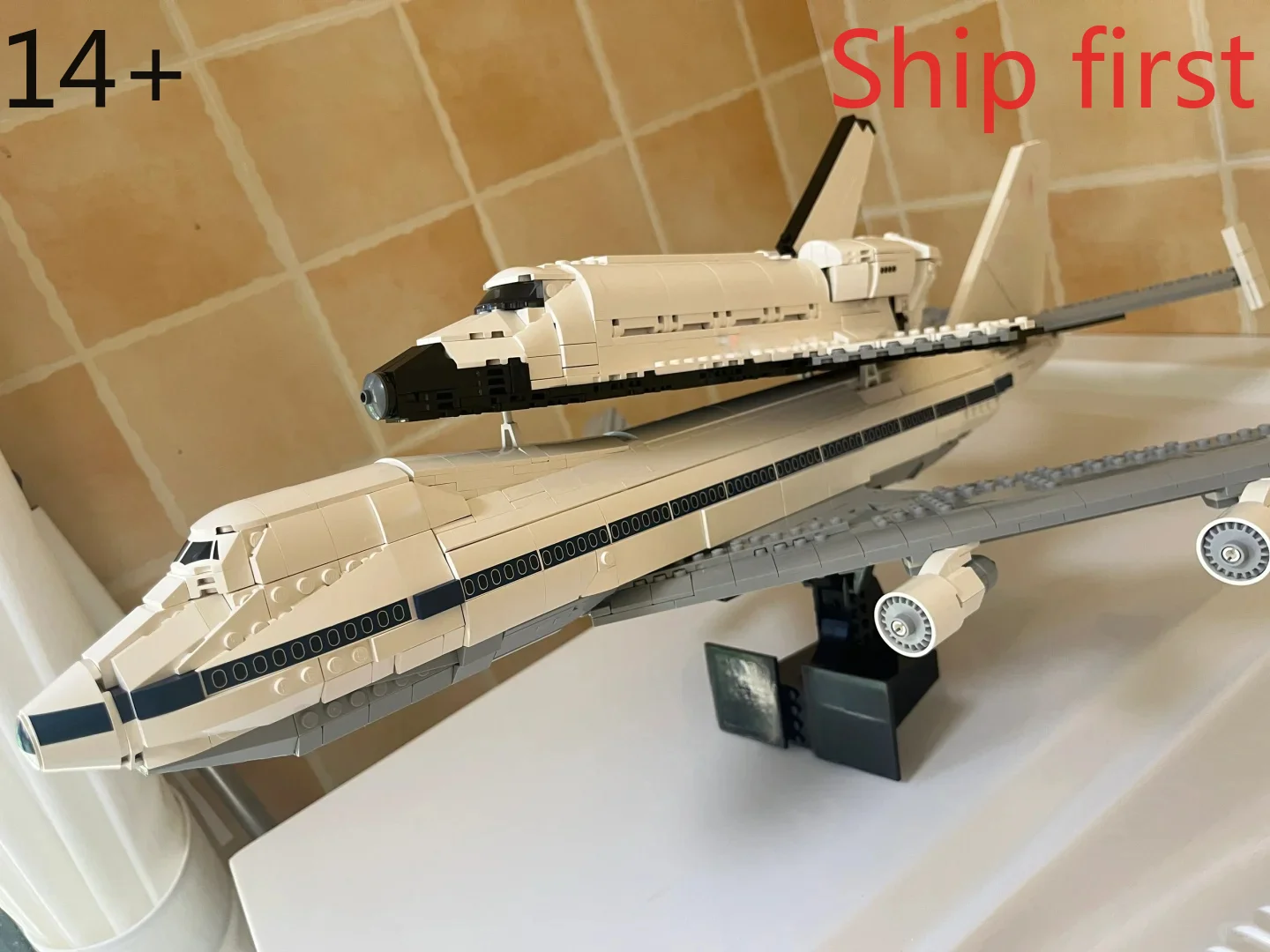 Конструктор MOC: Модель космического шаттла-ракеты. Подарок для мальчиков на день рождения, праздничный сувенир для детей.
Конструктор MOC: Модель космического шаттла-ракеты. Подарок для мальчиков на день рождения, праздничный сувенир для детей.