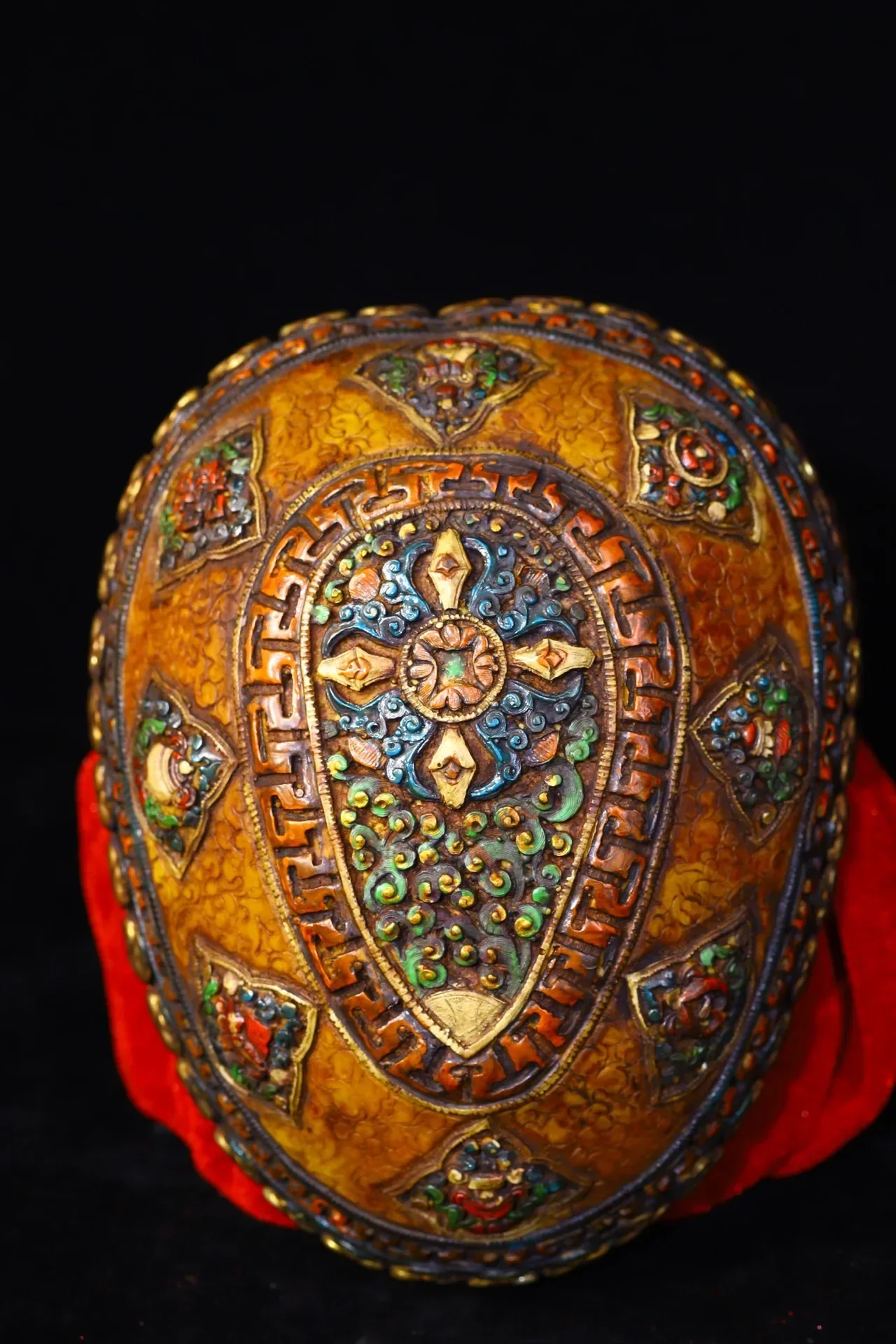 7"Tibetan Temple Collection Old Gabala Bowl Mosaic Gem Skull Head Eight Treasures Buddha flower Bowl Kapala Skull Cup Amulet
7"Tibetan Temple Collection Old Gabala Bowl Mosaic Gem Skull Head Eight Treasures Buddha flower Bowl Kapala Skull Cup Amulet