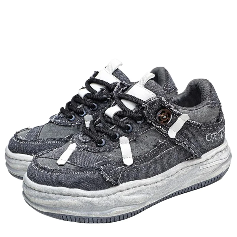 European/American Street Denim Canvas Shoes for Men's Breathable Comfortable Lightweight Bread Skateboard Shoes Couple's Sneaker
European/American Street Denim Canvas Shoes for Men's Breathable Comfortable Lightweight Bread Skateboard Shoes Couple's Sneaker