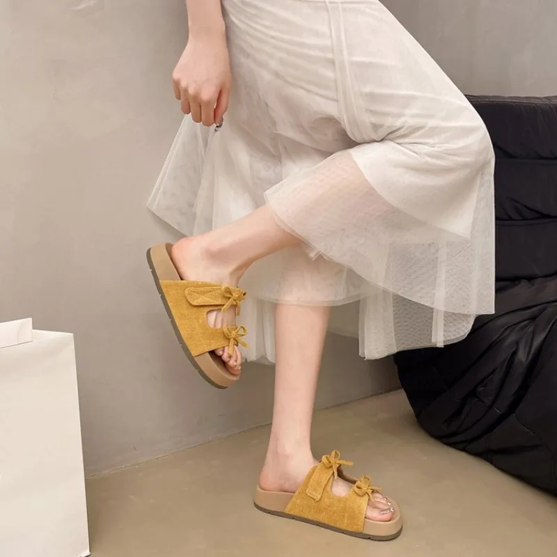 Summer New Casual Slippers Stylish Breathable Anti Slip Soft Sole Outdoor Beach Daily Leisure Sandals Slides
Summer New Casual Slippers Stylish Breathable Anti Slip Soft Sole Outdoor Beach Daily Leisure Sandals Slides