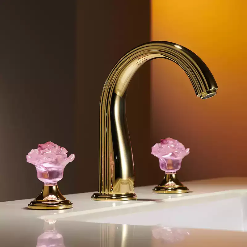 Basin Mixer Faucets Gold Brass Bathroom Sink Faucet 3 Holes Double Crystal Handle Hot and Cold Water Tap Bathroom Bathtub Faucet
Basin Mixer Faucets Gold Brass Bathroom Sink Faucet 3 Holes Double Crystal Handle Hot and Cold Water Tap Bathroom Bathtub Faucet