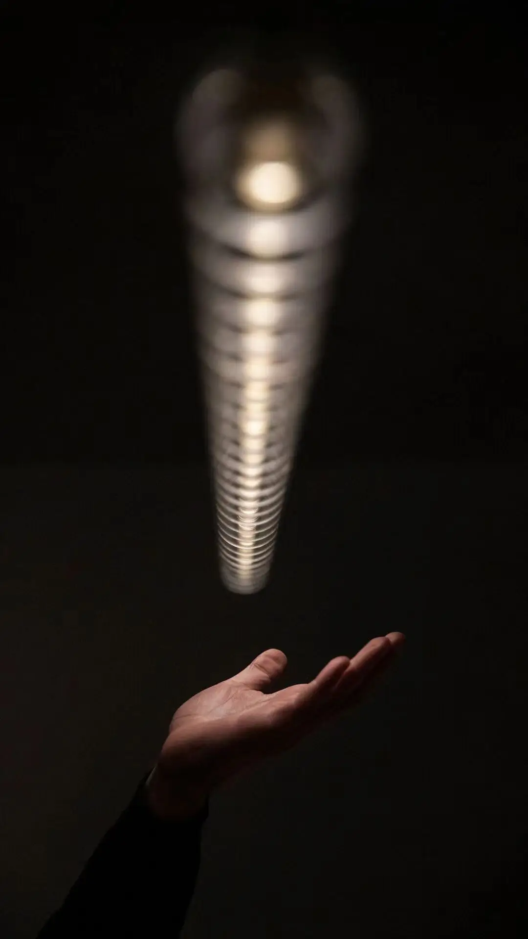 Italian Minimalist Pendant Lamp Line Restaurant Hanging Lamp Dining Room Long Glass Modern Designer Light Fixtures 220V
Italian Minimalist Pendant Lamp Line Restaurant Hanging Lamp Dining Room Long Glass Modern Designer Light Fixtures 220V