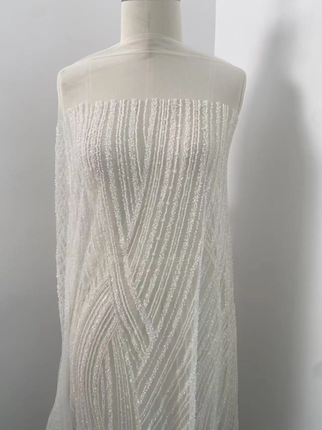 Off-White Heavy Beaded Lace Fabric, Stripe Embroidery Tulle Applique Sequin Lace for Bridal & Evening Wear,Wedding Dress
Off-White Heavy Beaded Lace Fabric, Stripe Embroidery Tulle Applique Sequin Lace for Bridal & Evening Wear,Wedding Dress