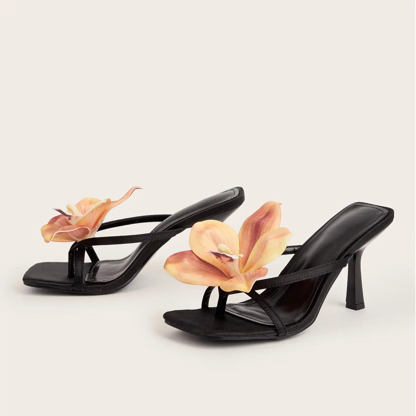 Black Heels Woman Summer Sandals Square Toe High Heels Mules Ladies Shoes Elegant Wedding Beach Evening Party Sandals 2025
Black Heels Woman Summer Sandals Square Toe High Heels Mules Ladies Shoes Elegant Wedding Beach Evening Party Sandals 2025