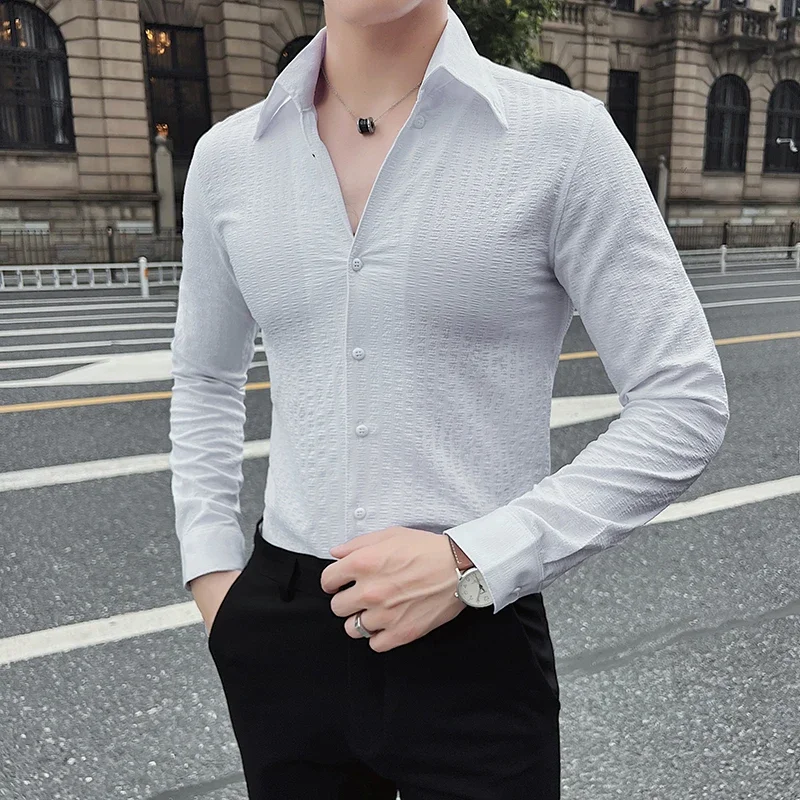2023 Autumn Winter British Style V-neck Striped Shirt Men Slim Fit Casual Shirts Fashion Business Social Formal Dress Shirts 4XL
2023 Autumn Winter British Style V-neck Striped Shirt Men Slim Fit Casual Shirts Fashion Business Social Formal Dress Shirts 4XL